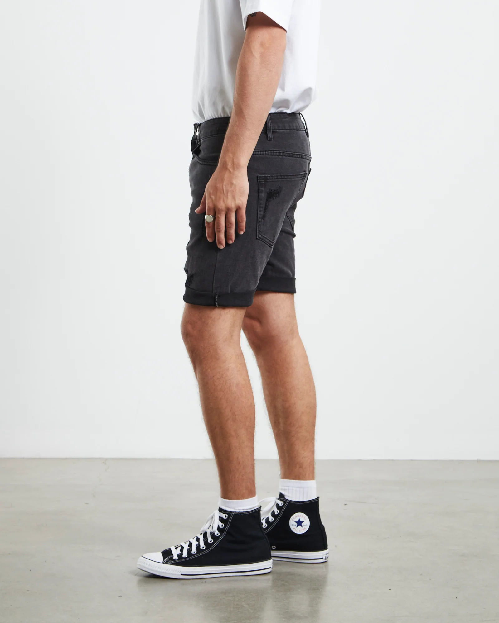 Revolver Denim Shorts New York Trashed Black - Image 4