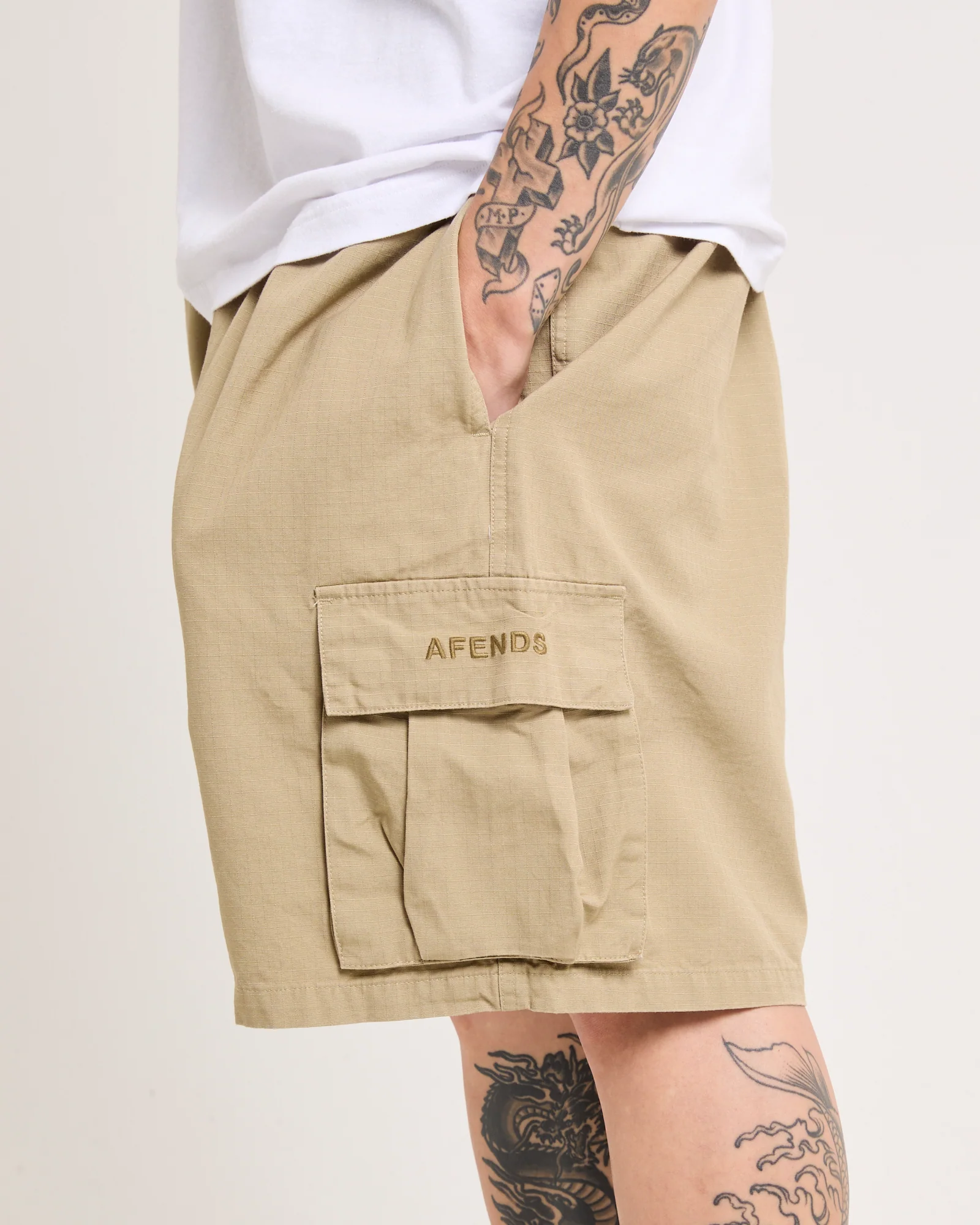 Ripped Out 98 - Oversized Cargo Short 20" - Image 5