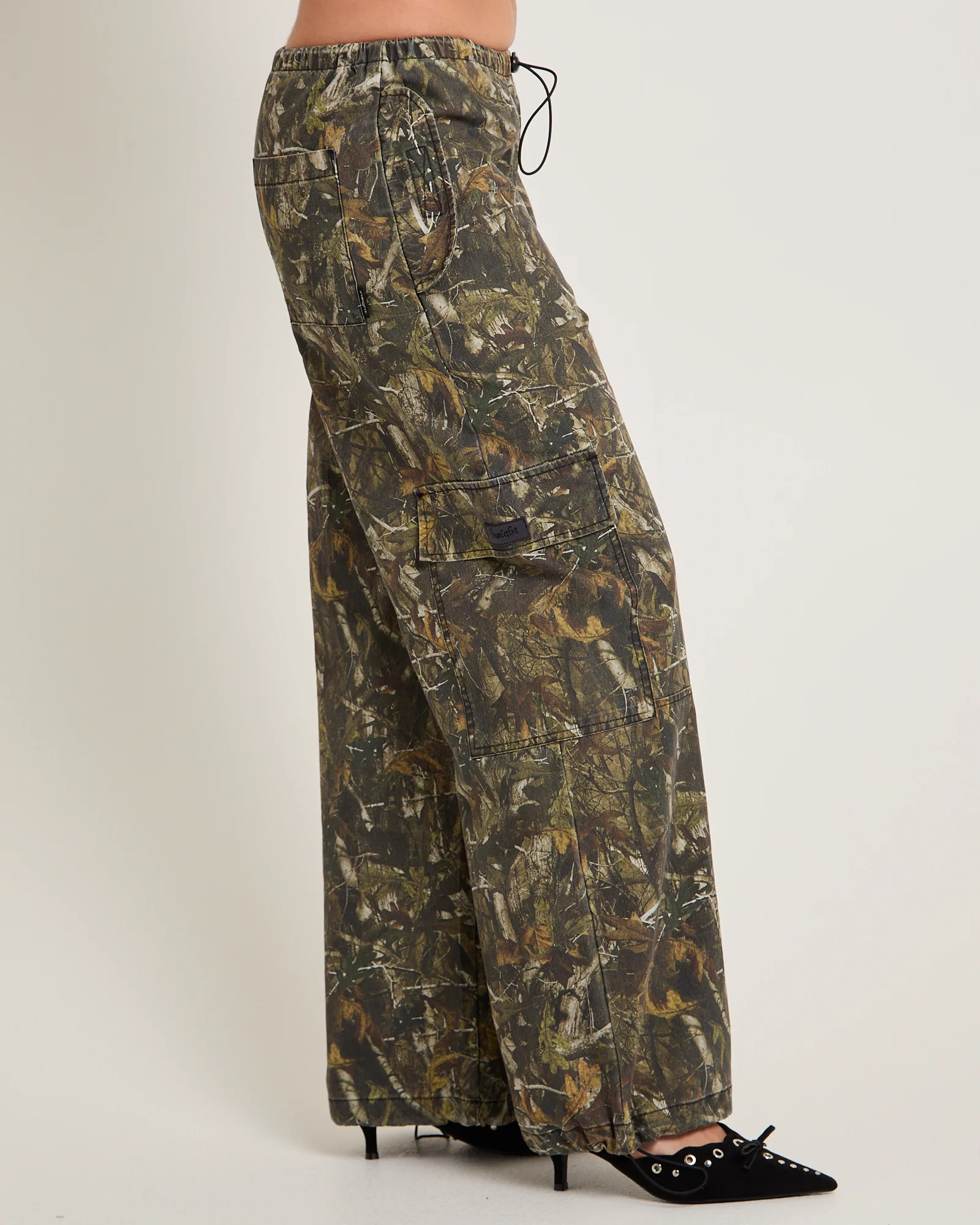 Rosebowl Vintage Para Pants - Image 5