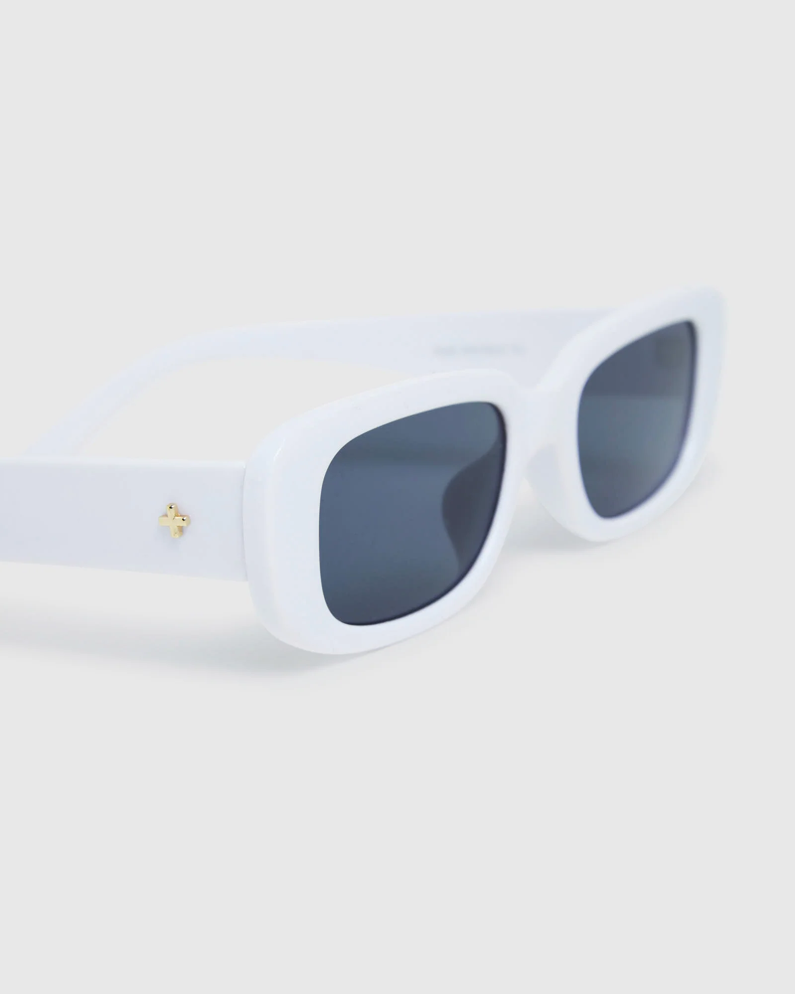 Rue Sunglasses White/Black - Image 5