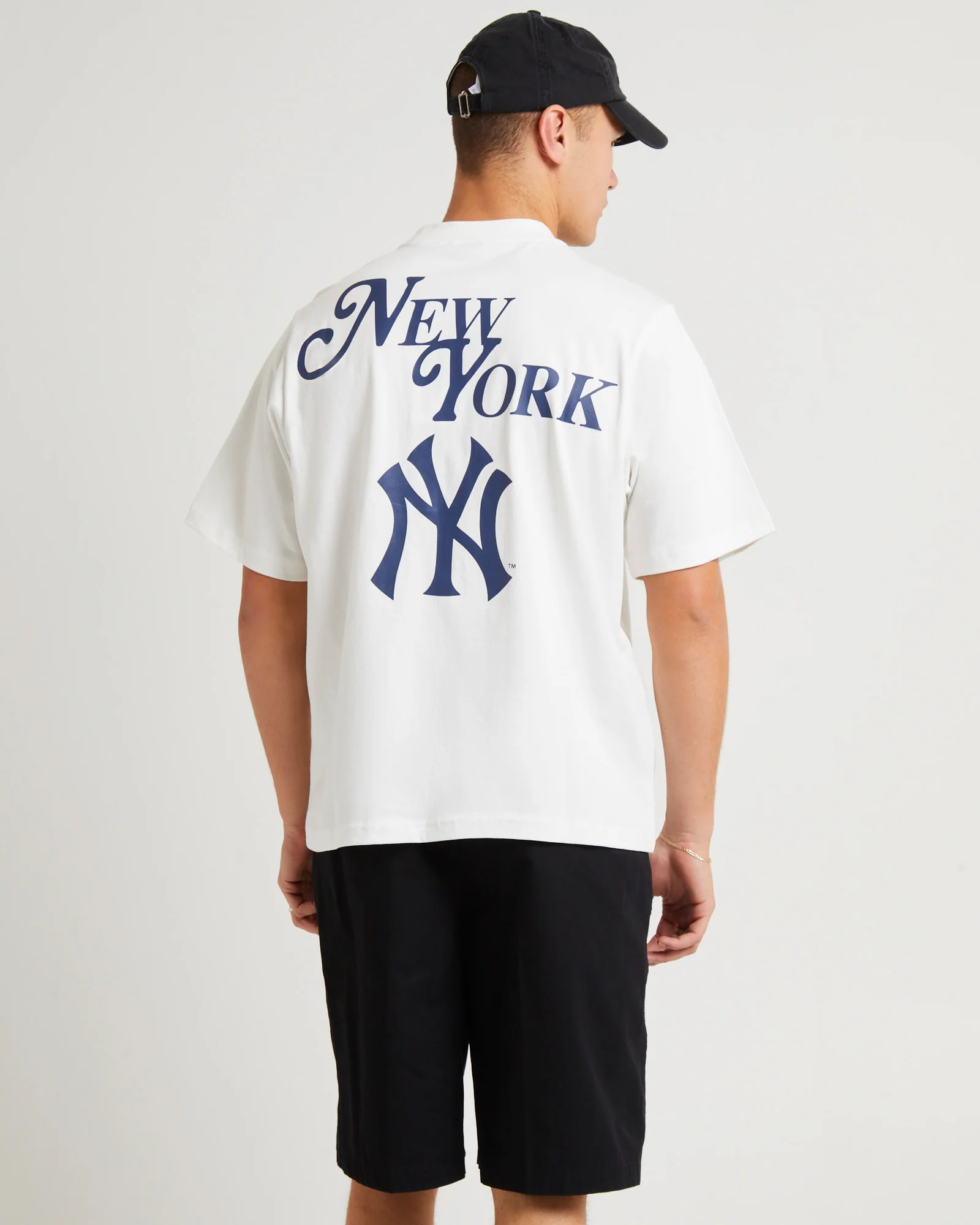 Script Heavyweight T-Shirt - Image 5