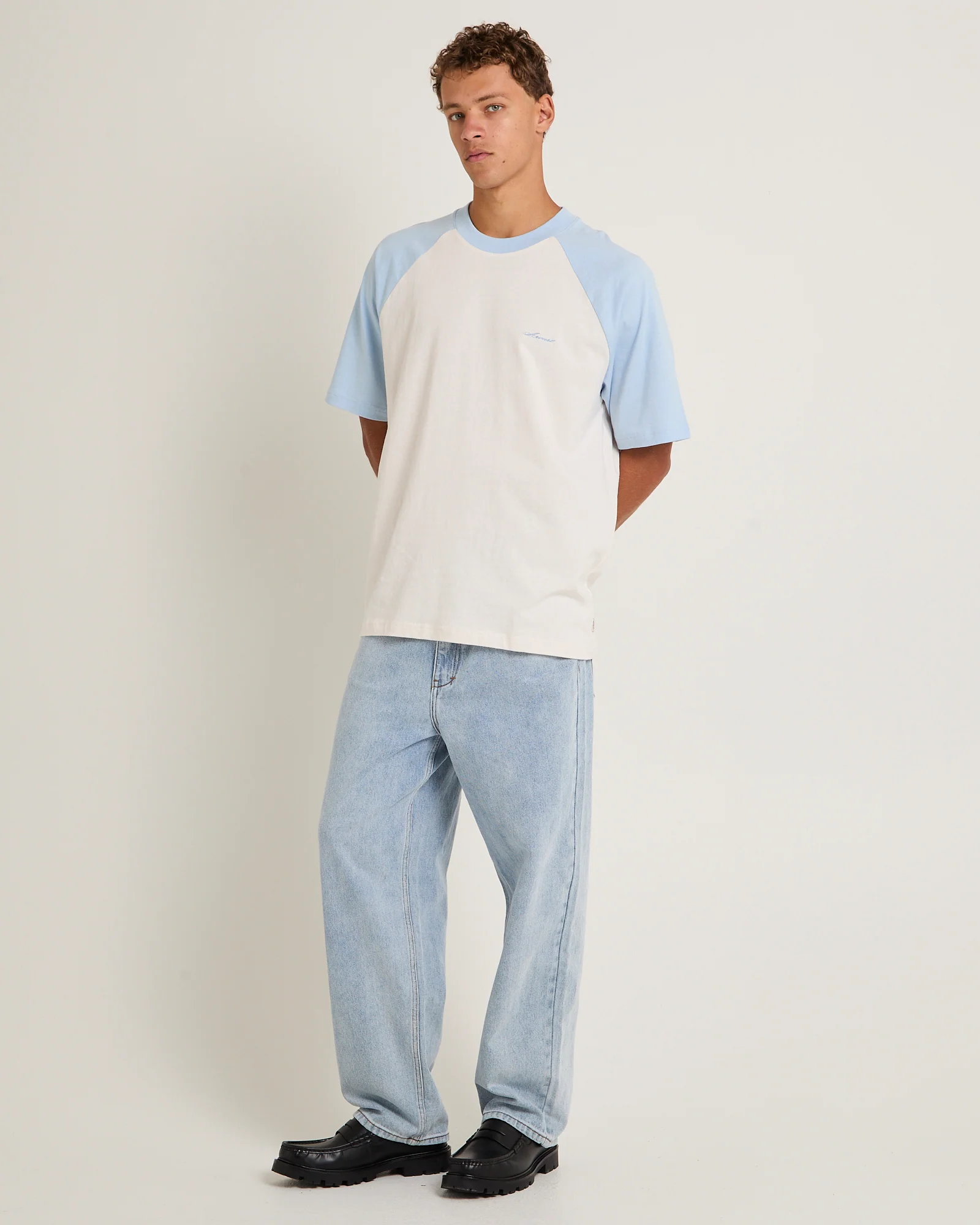 Script Raglan T-Shirt - Image 4