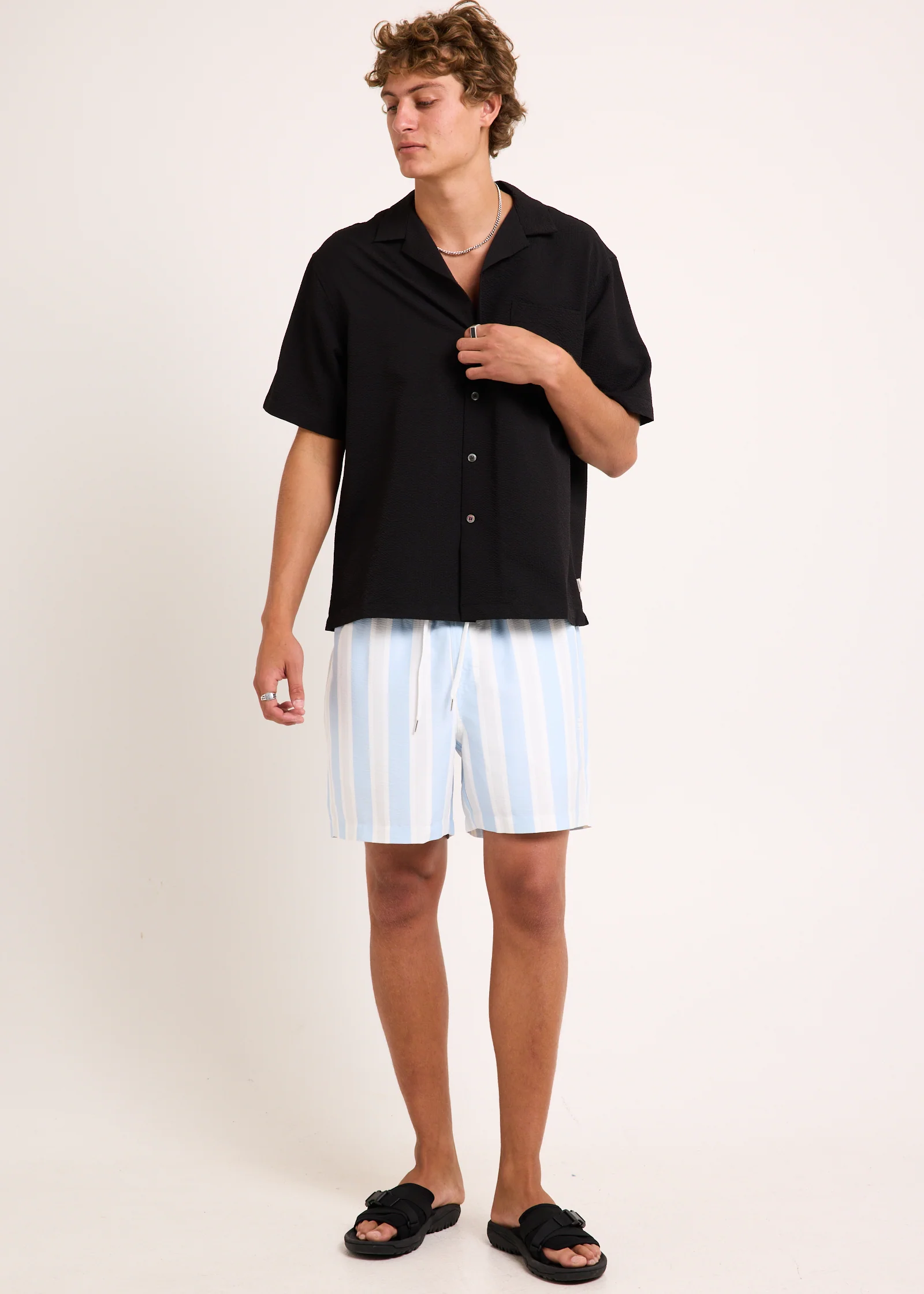 Seaton Print Active Shorts - Image 4