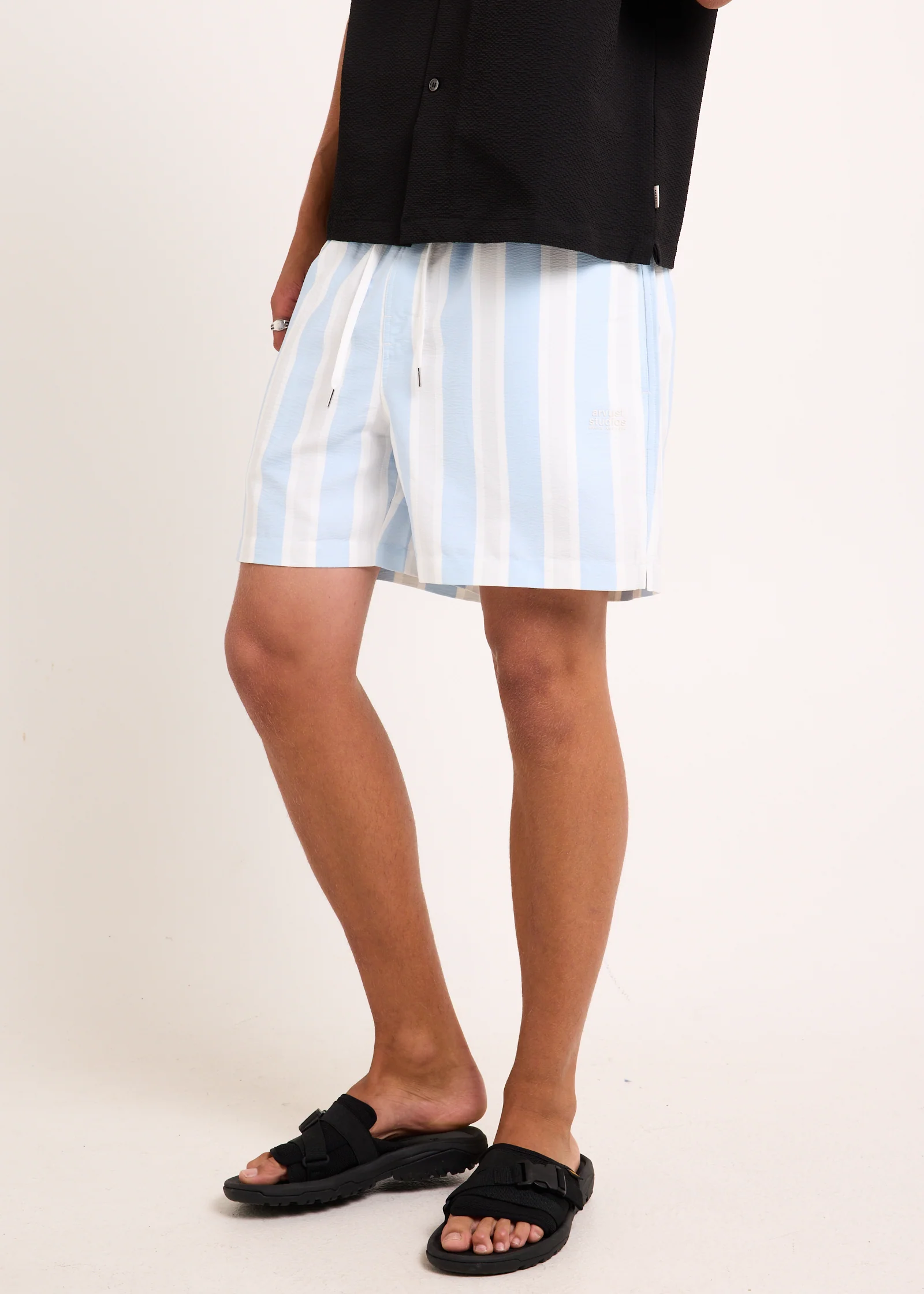 Seaton Print Active Shorts - Image 5