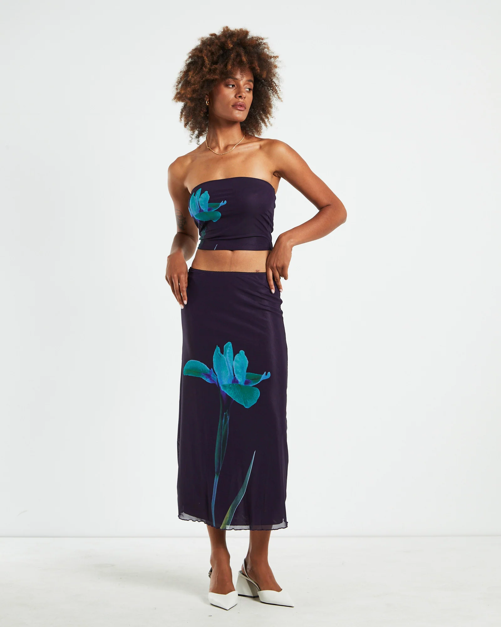 Shae Strapless Top Placement Flower Navy - Image 3