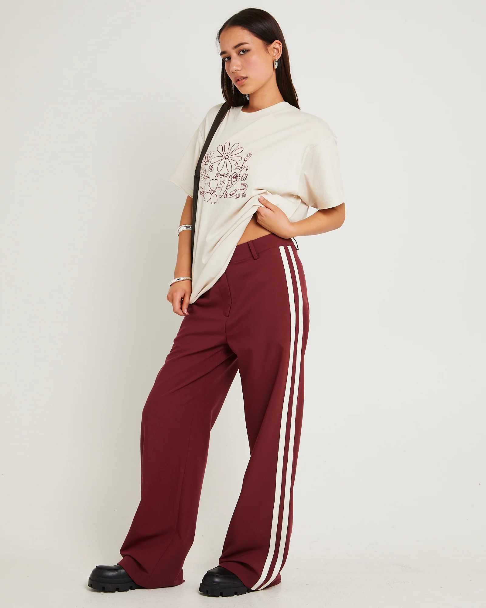 Shapes Oversized Tee - Image 4