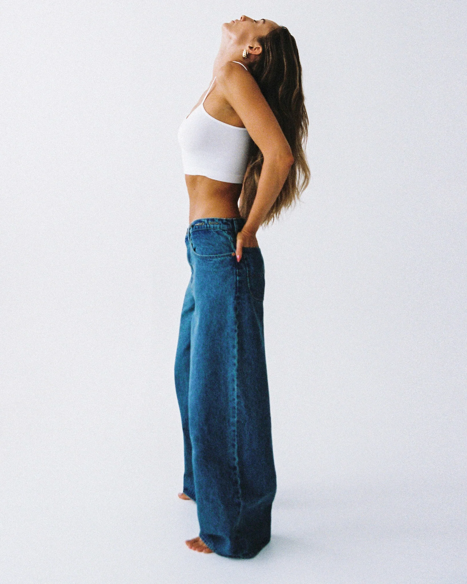 Signature Wide Leg Relaxed Denim Jeans - Image 4