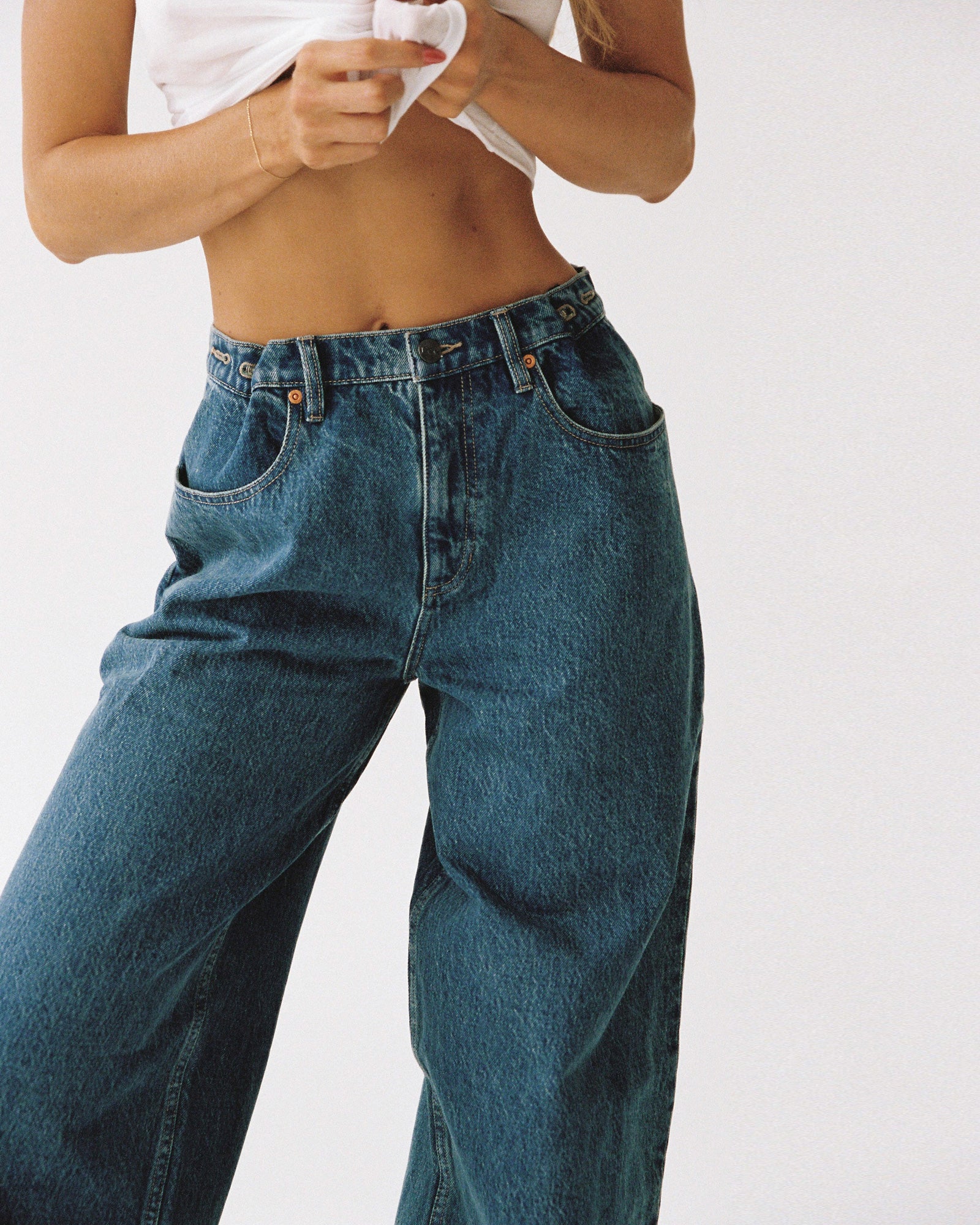 Signature Wide Leg Relaxed Denim Jeans - Image 6