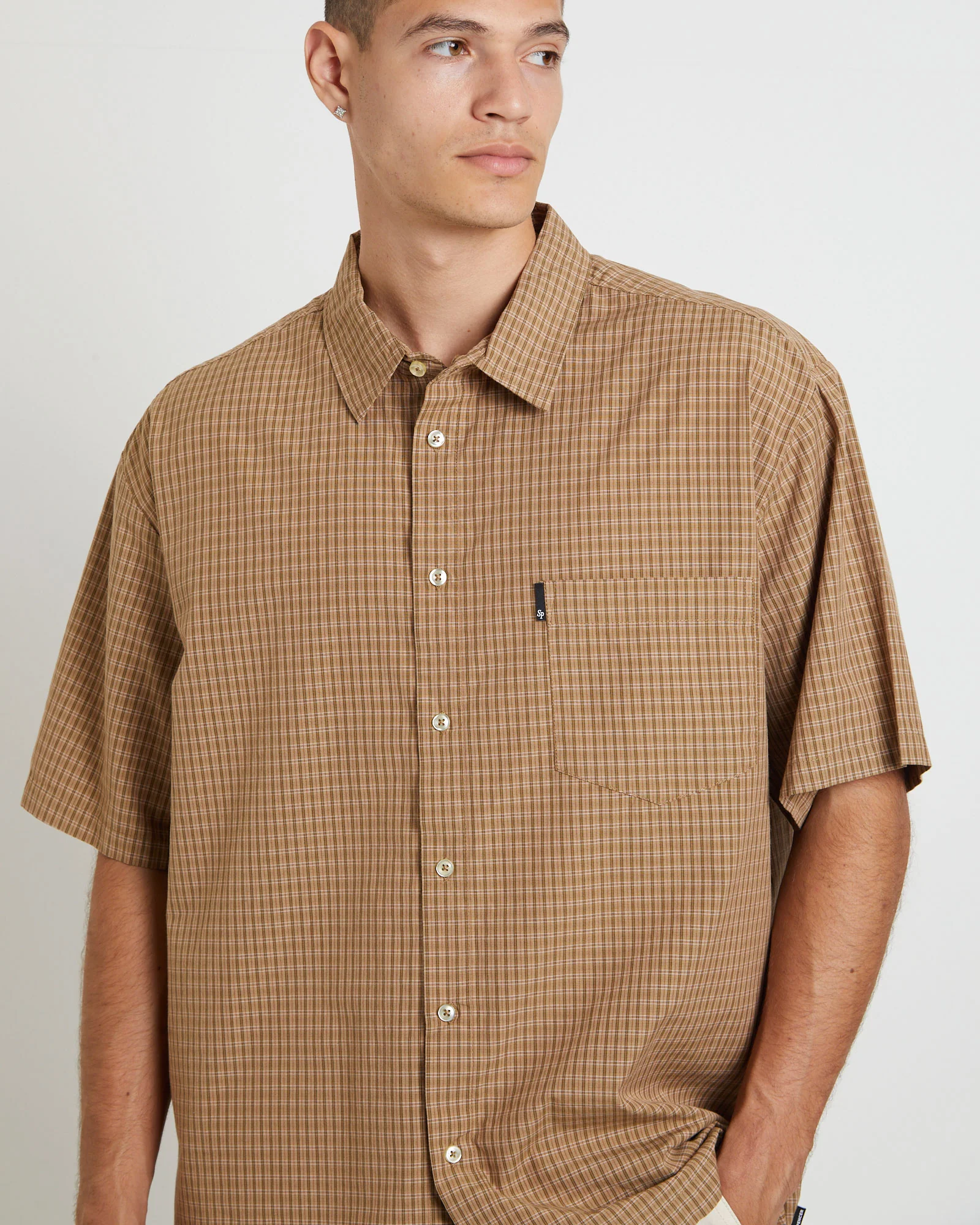 Skate Short Sleeve Shirt in Brown - Image 5