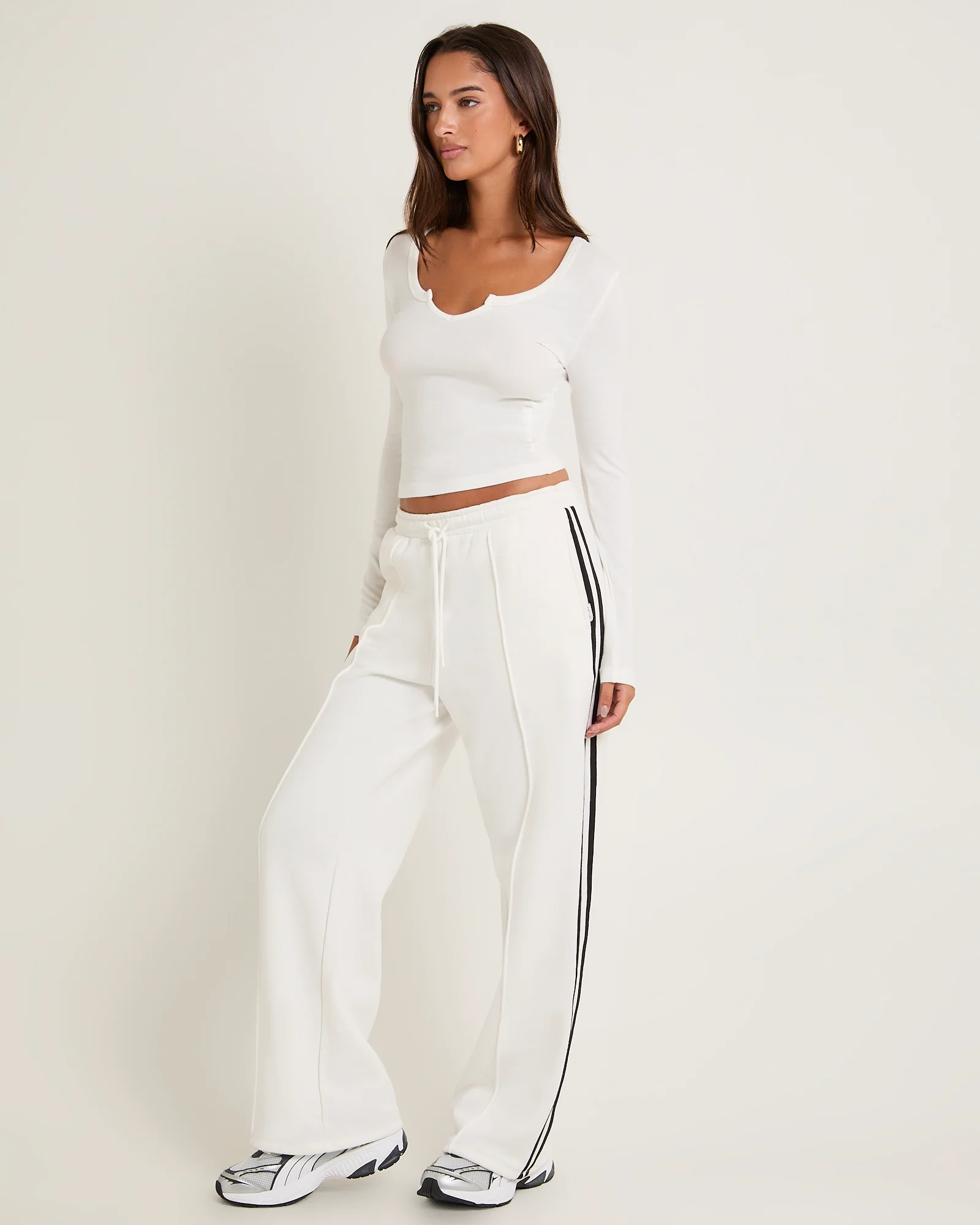 Slinky Scoop Neck Long Sleeve - Image 4