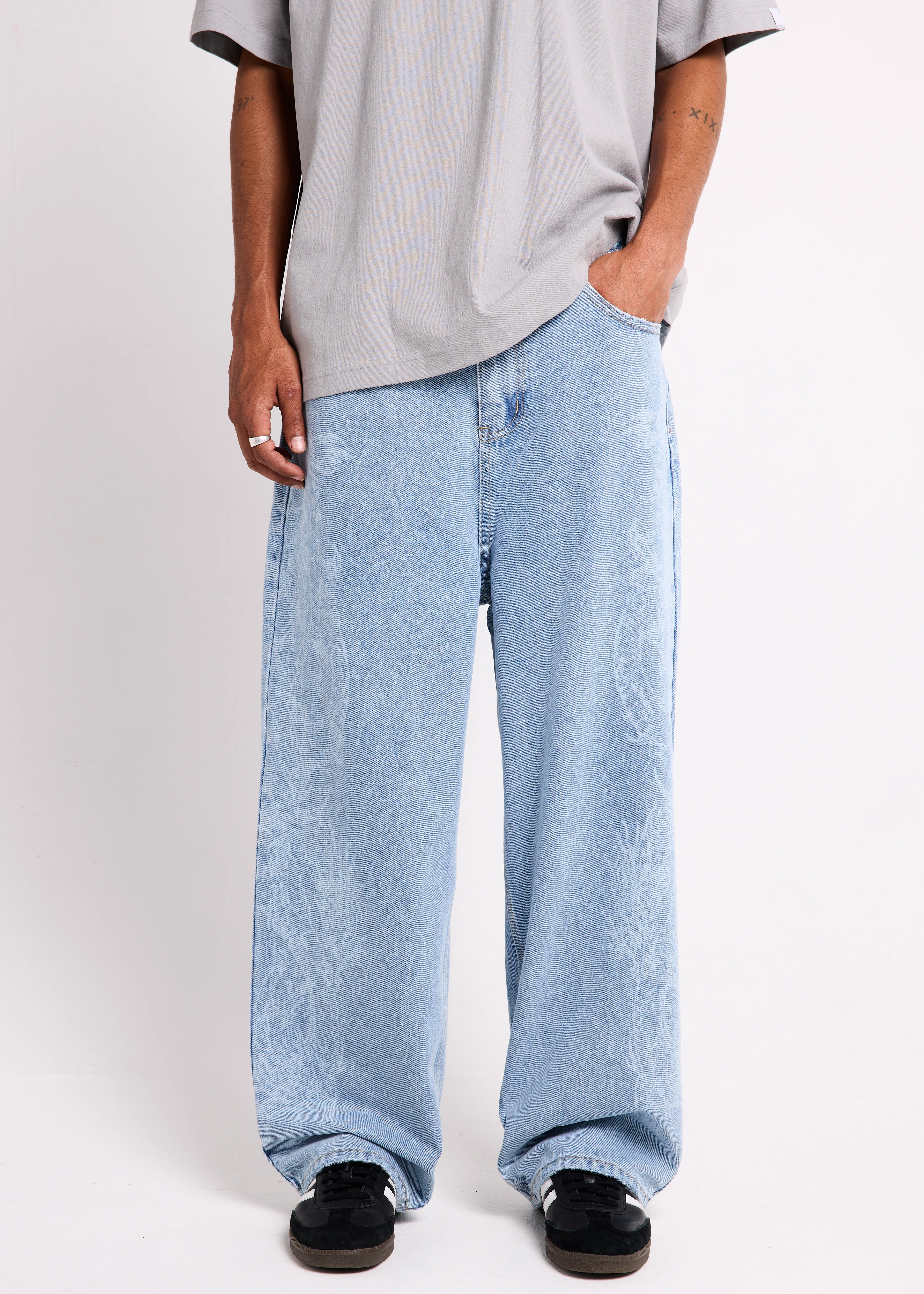 Sliver Denim Jeans - Image 5