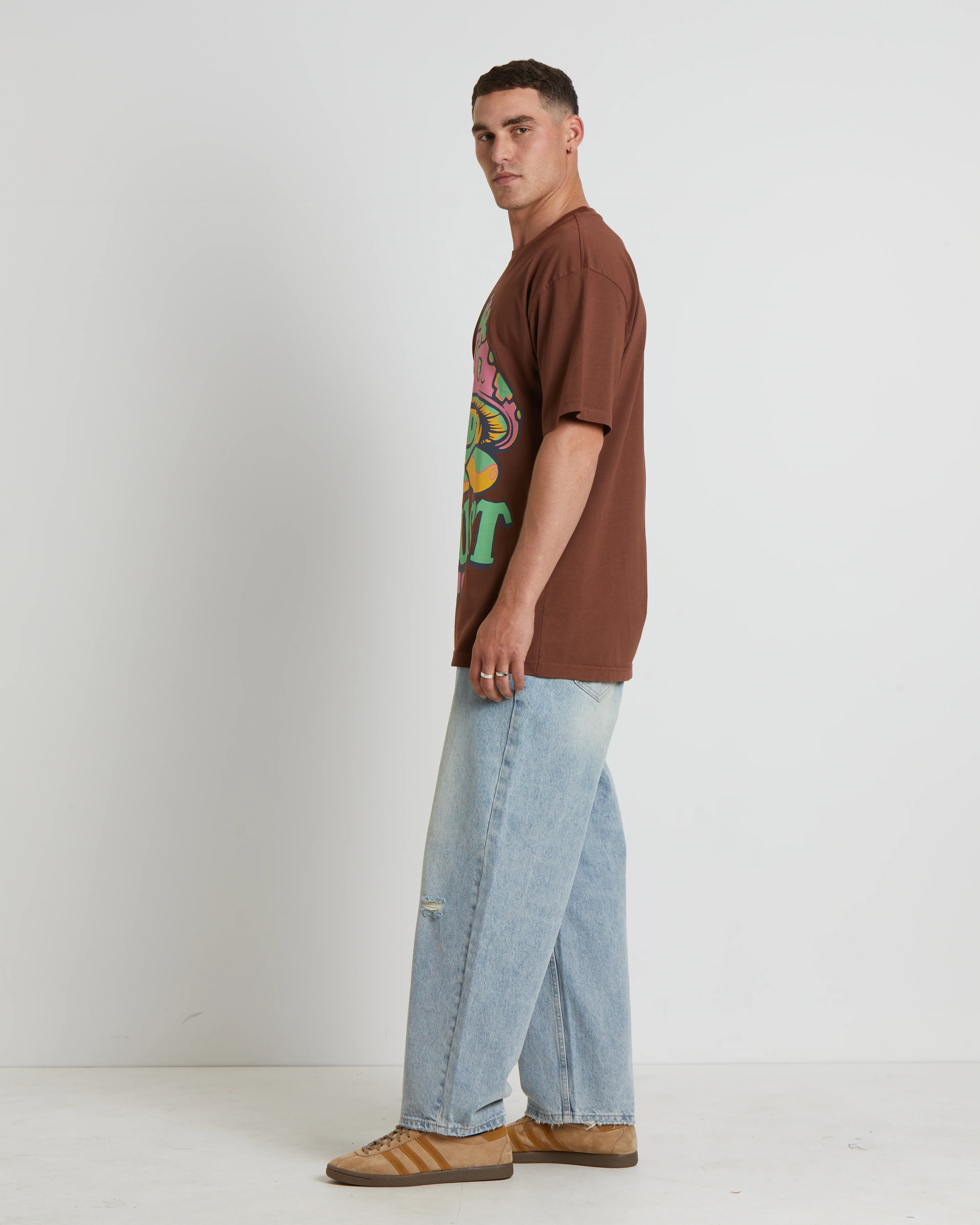 Smiley Guide T-Shirt in Acron - Image 4