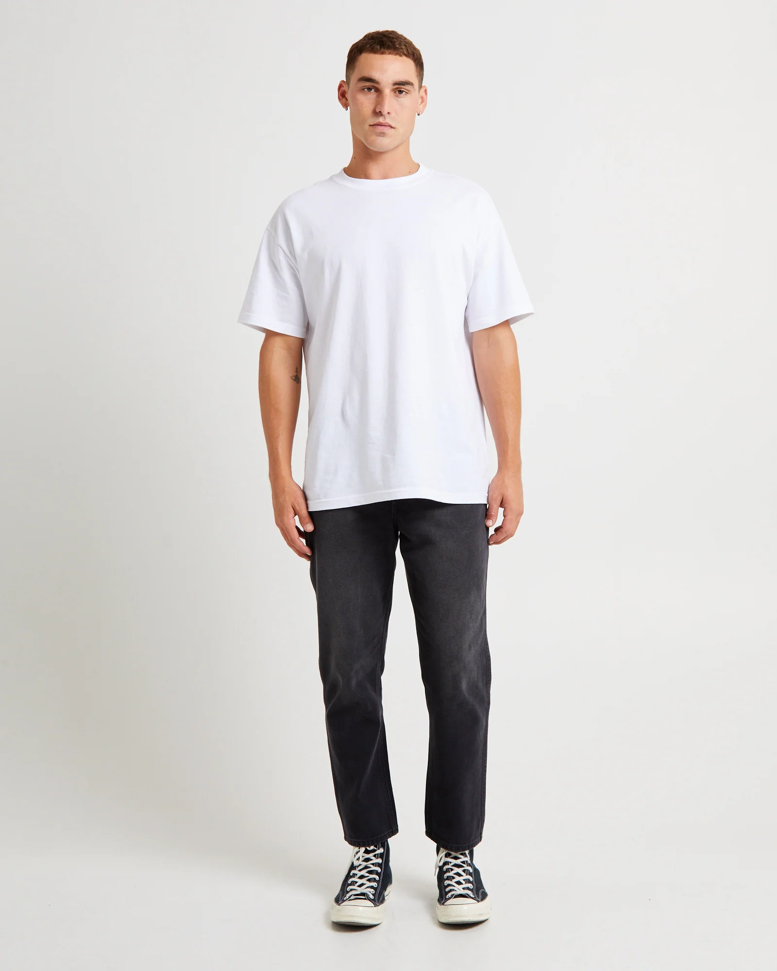 Spencer Relaxed Tapered Denim Jeans Casanova Blk - Image 3