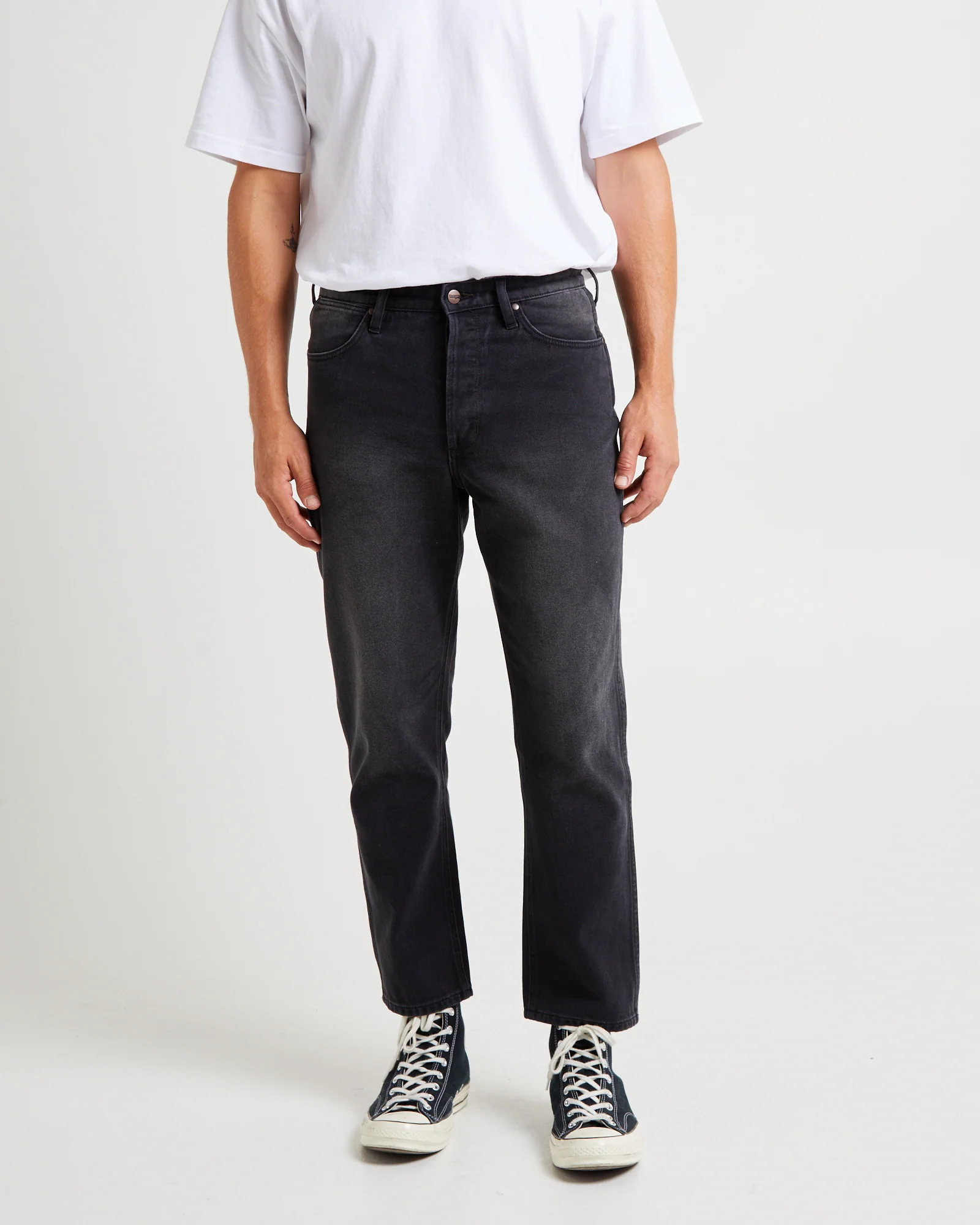 Spencer Relaxed Tapered Denim Jeans Casanova Blk - Image 4