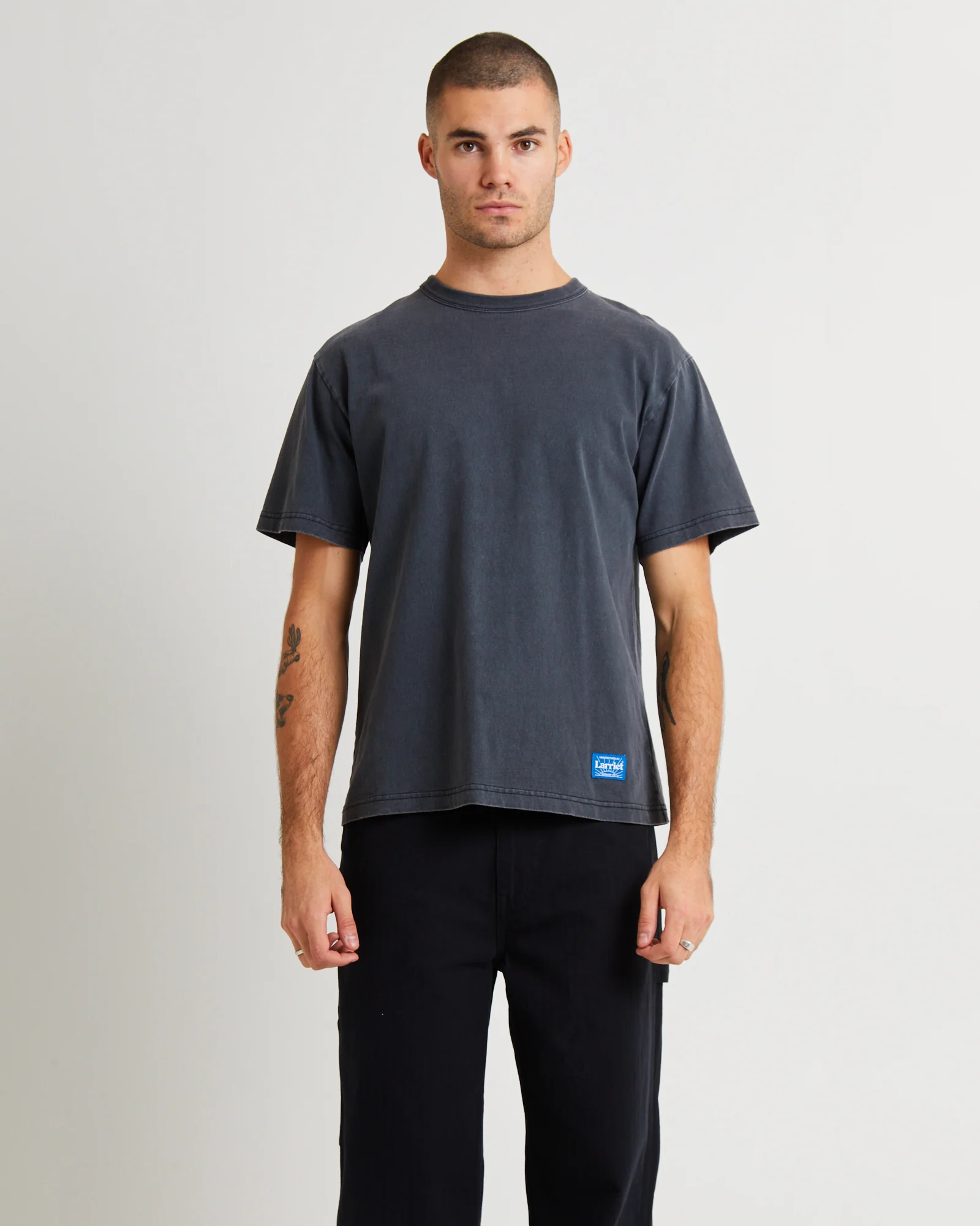 Standard T-Shirt Used Black - Image 2