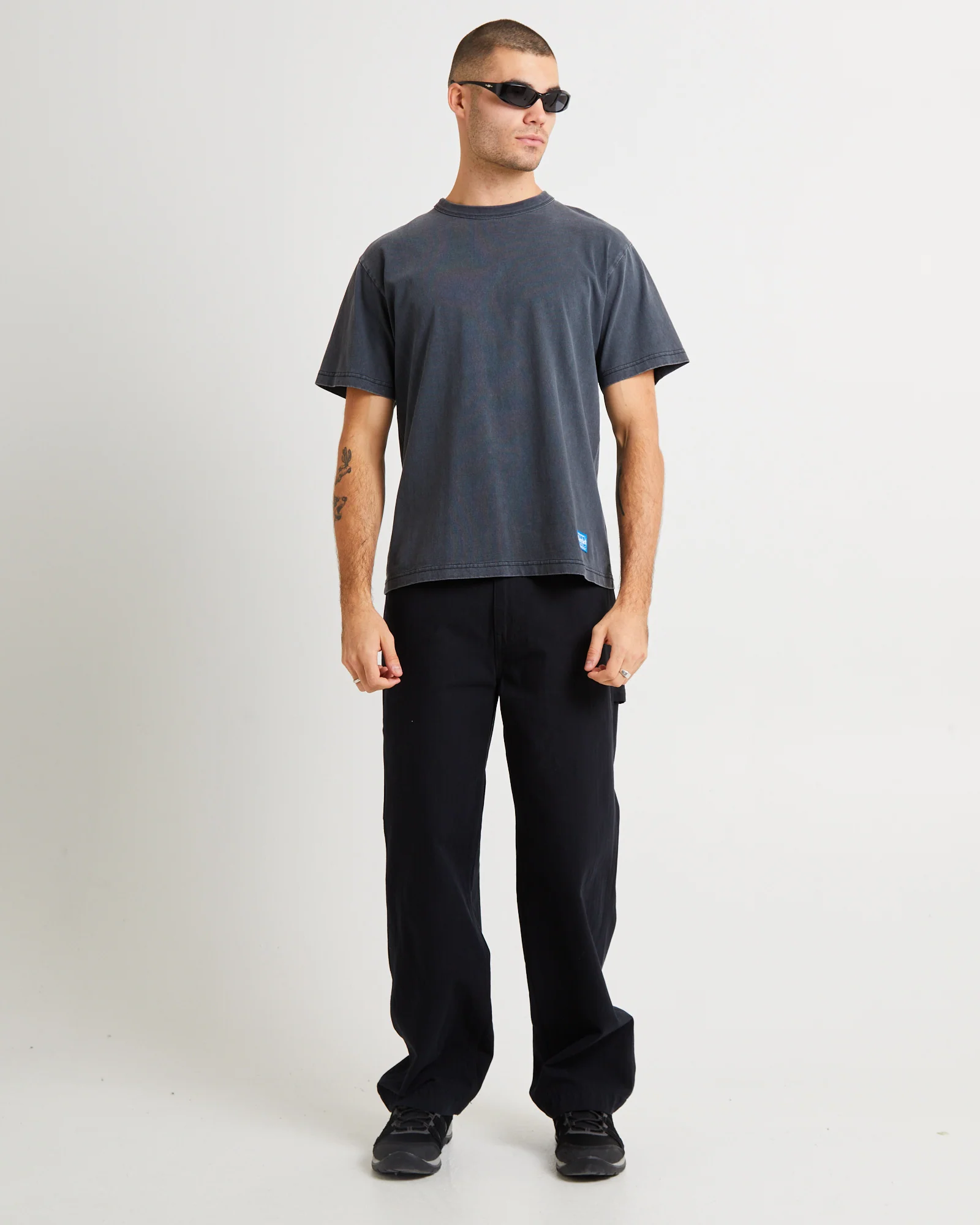 Standard T-Shirt Used Black - Image 3