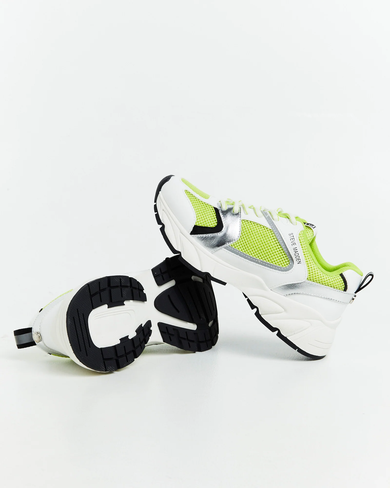 Standout Sneakers Neon Lime - Image 5