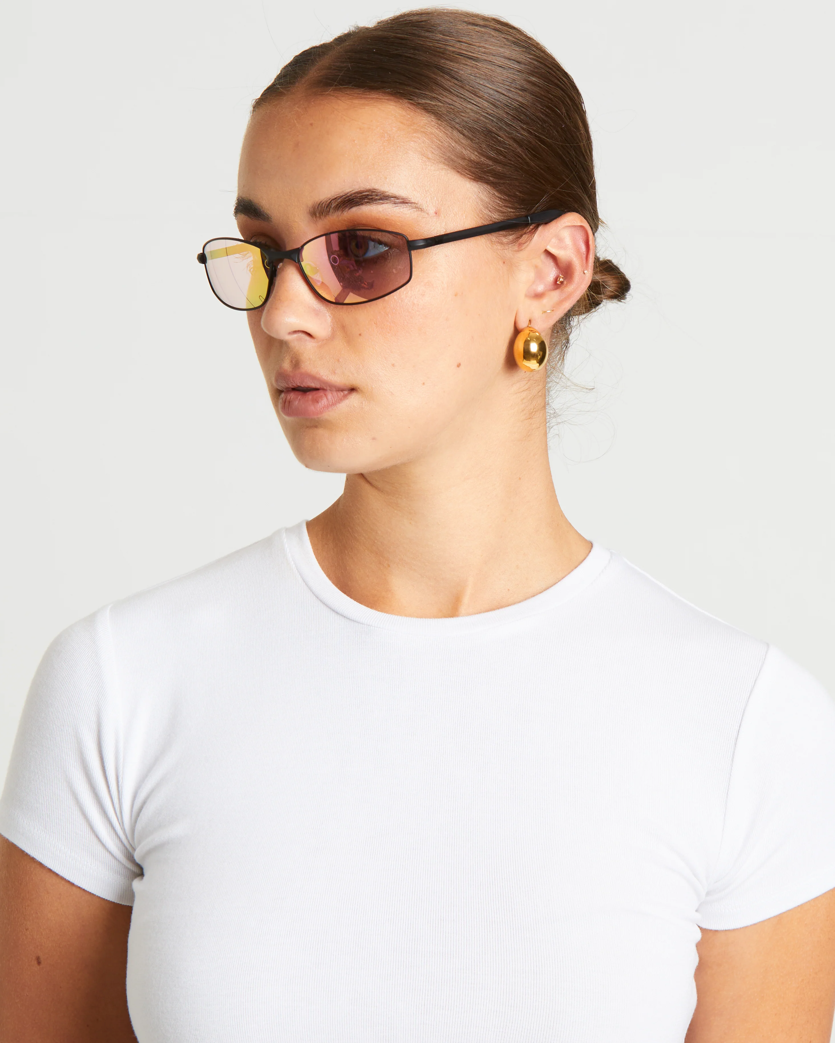 Star Beam Sunglasses in Matte Black/Pink Mirror - Image 2