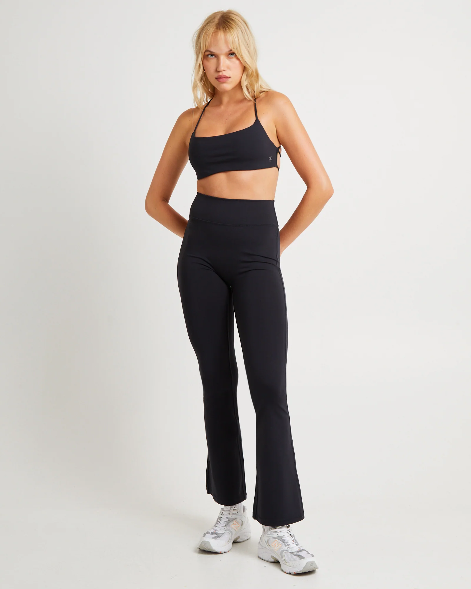 Stringy Cross Back Crop Top - Image 3