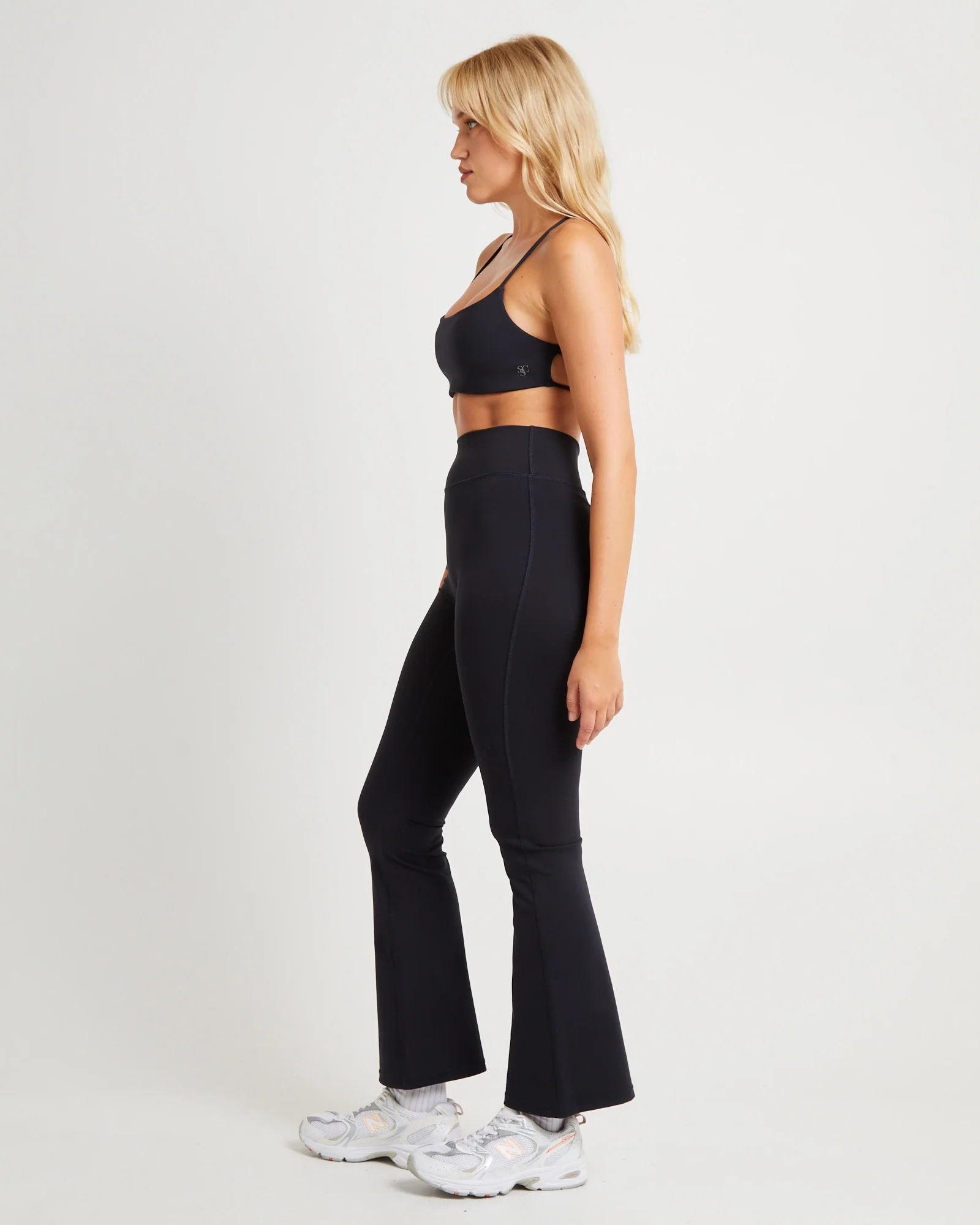 Stringy Cross Back Crop Top - Image 4