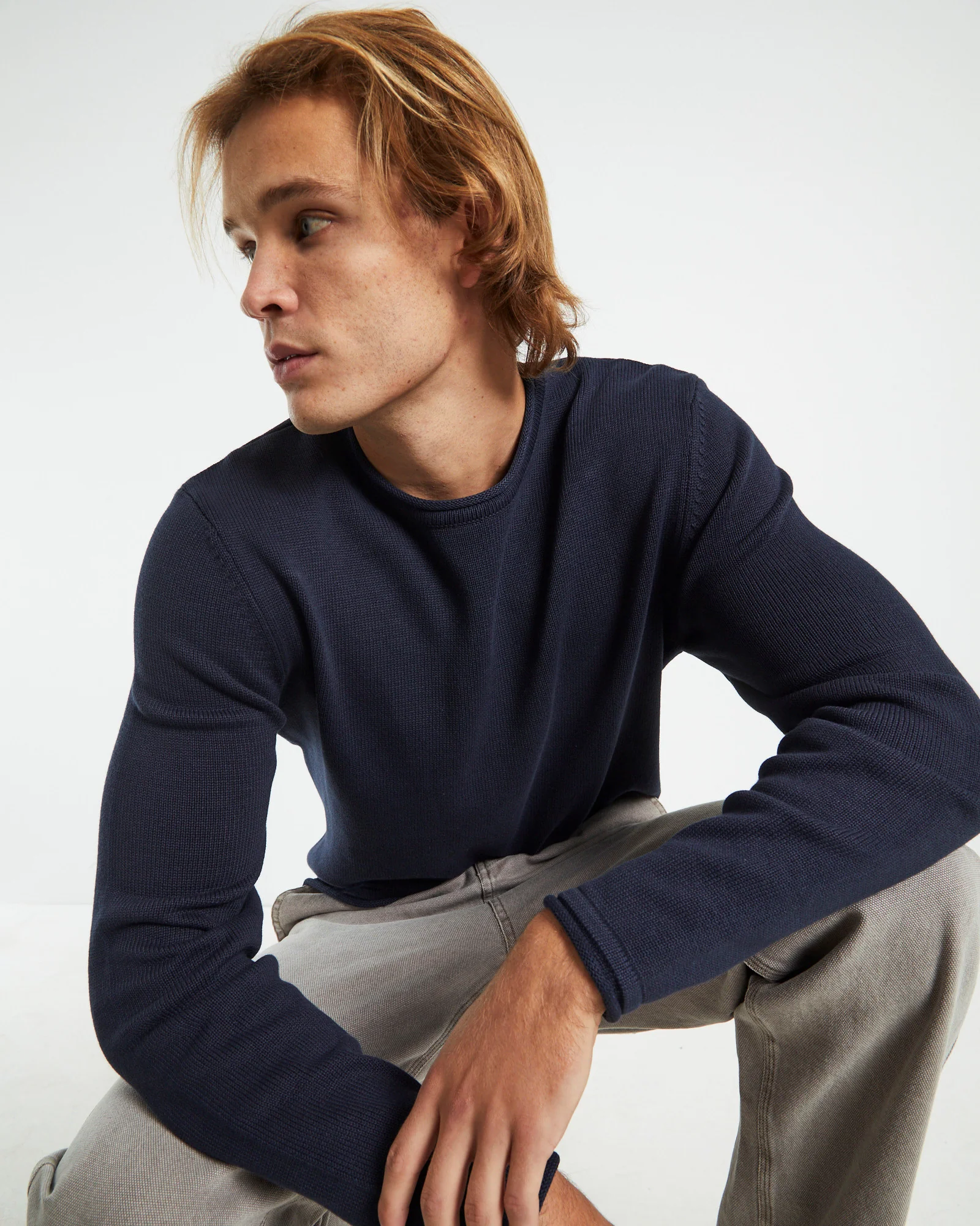Strummer Lightweight Knit Jumper Dark Navy - Image 5