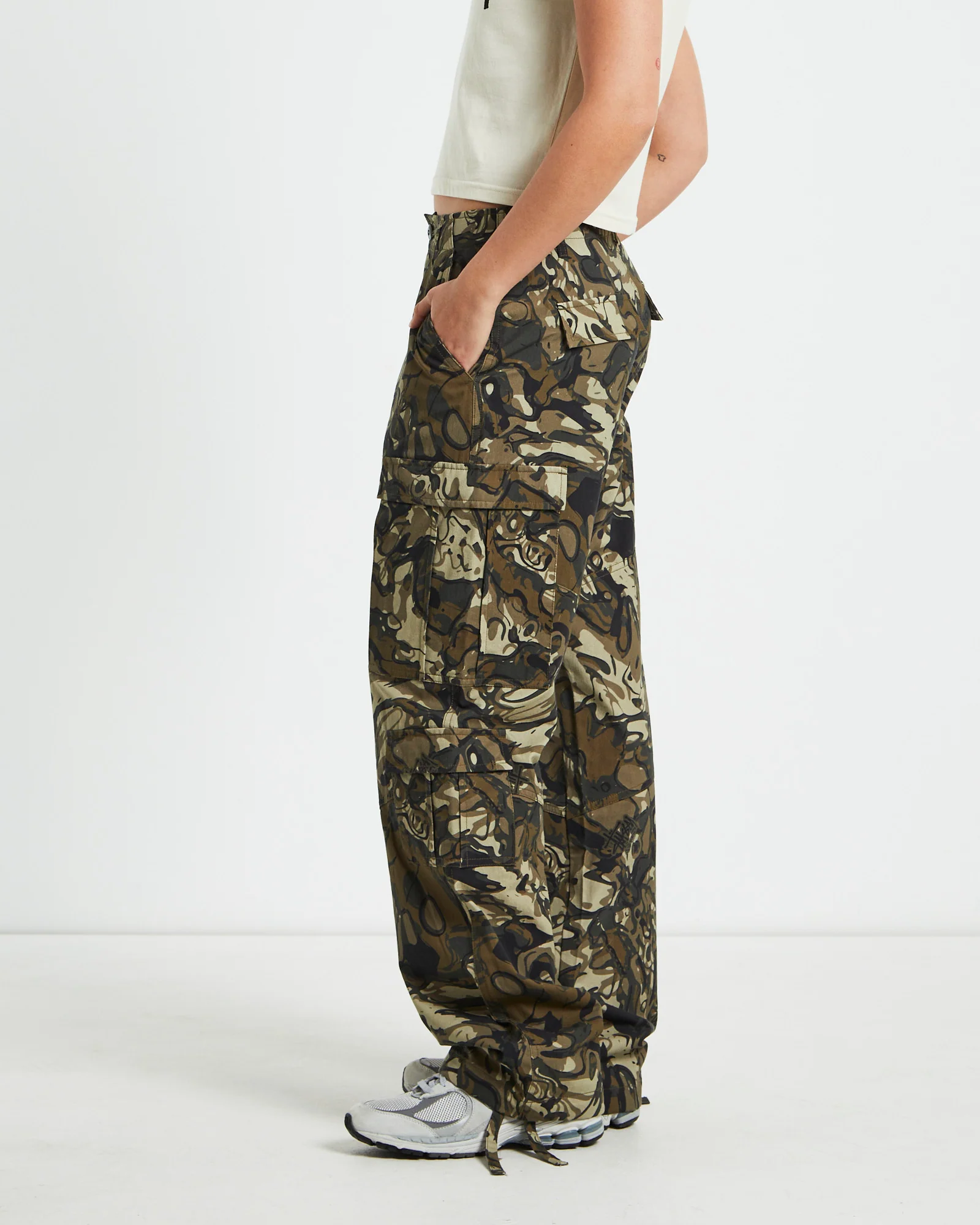 Surplus Cargo Pant in Camo - Image 4