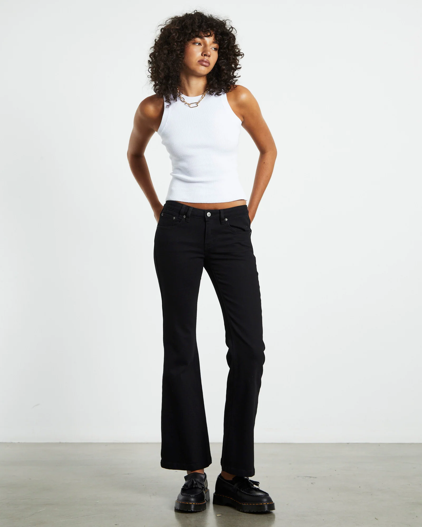 Syd Stretch Low Rise Bootleg Jeans Jet Black - Image 3