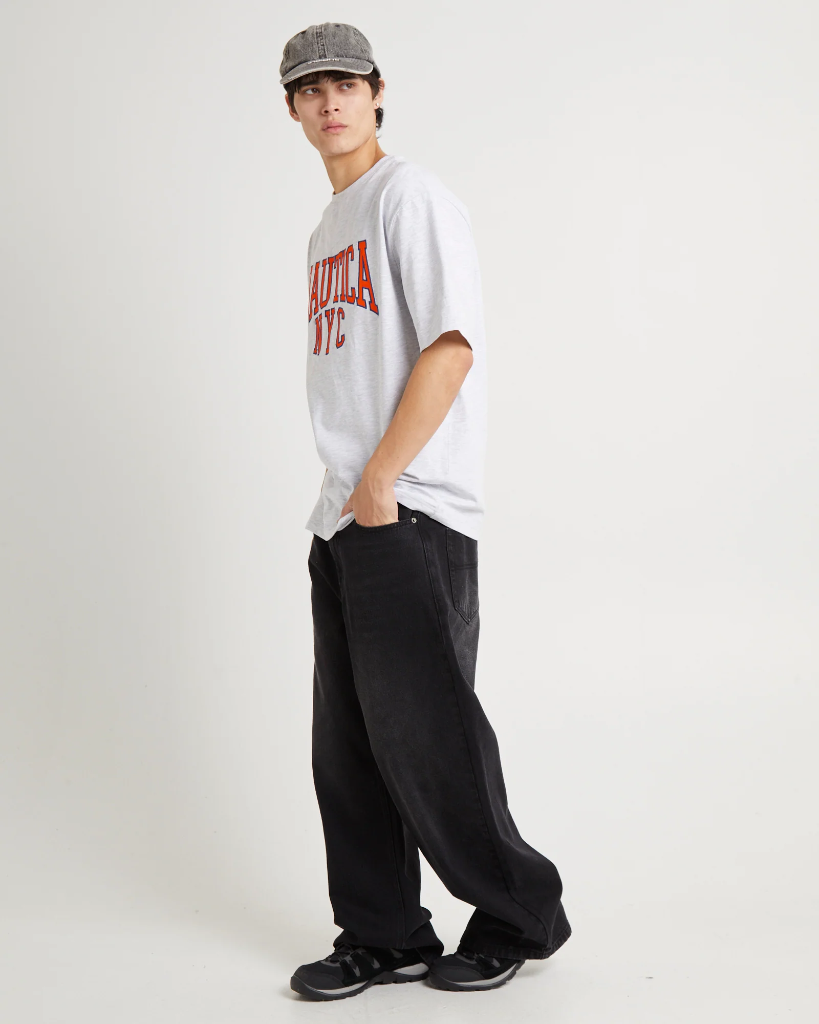 Taconia Heavyweight T-Shirt - Image 4