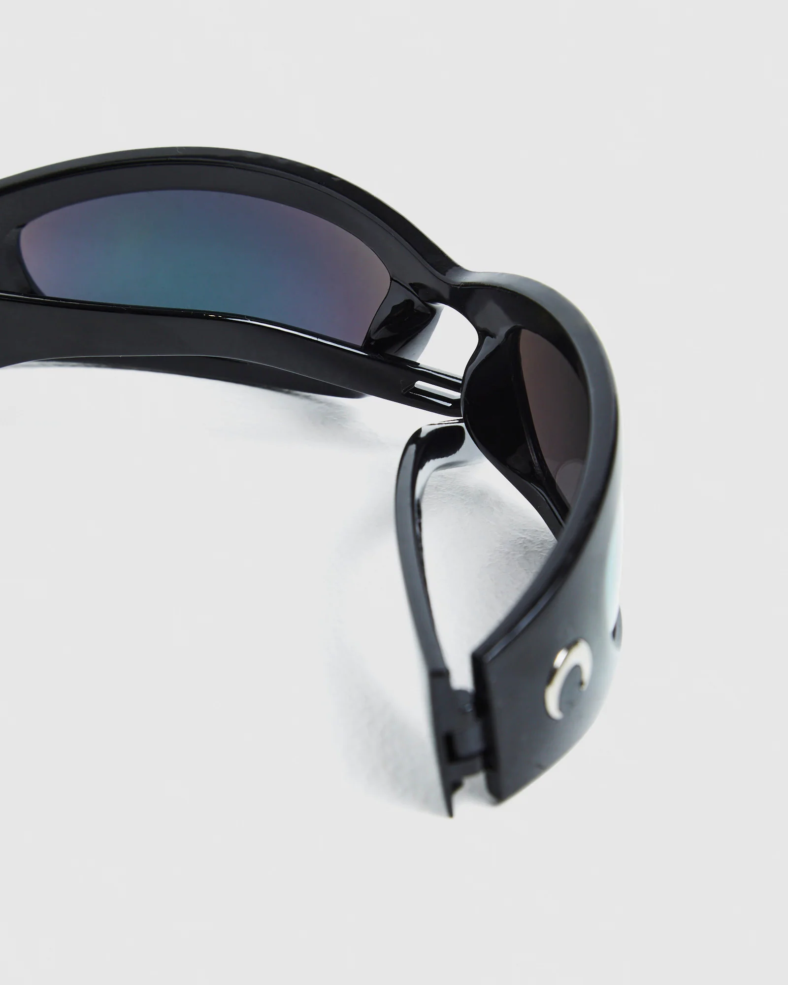 Tatum Wrap Around Sunnies Black - Image 5