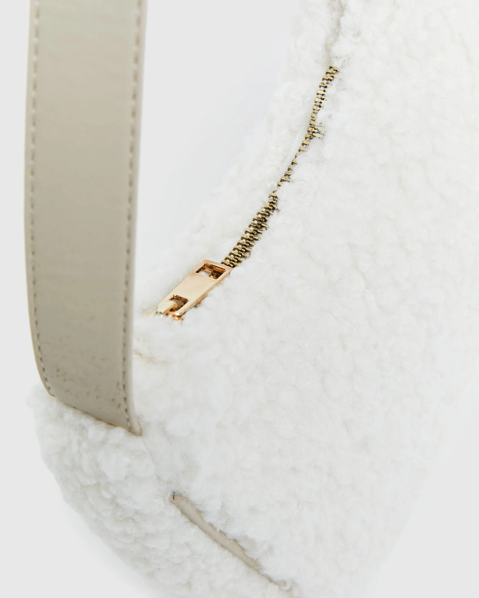Teddy Handbag White - Image 5