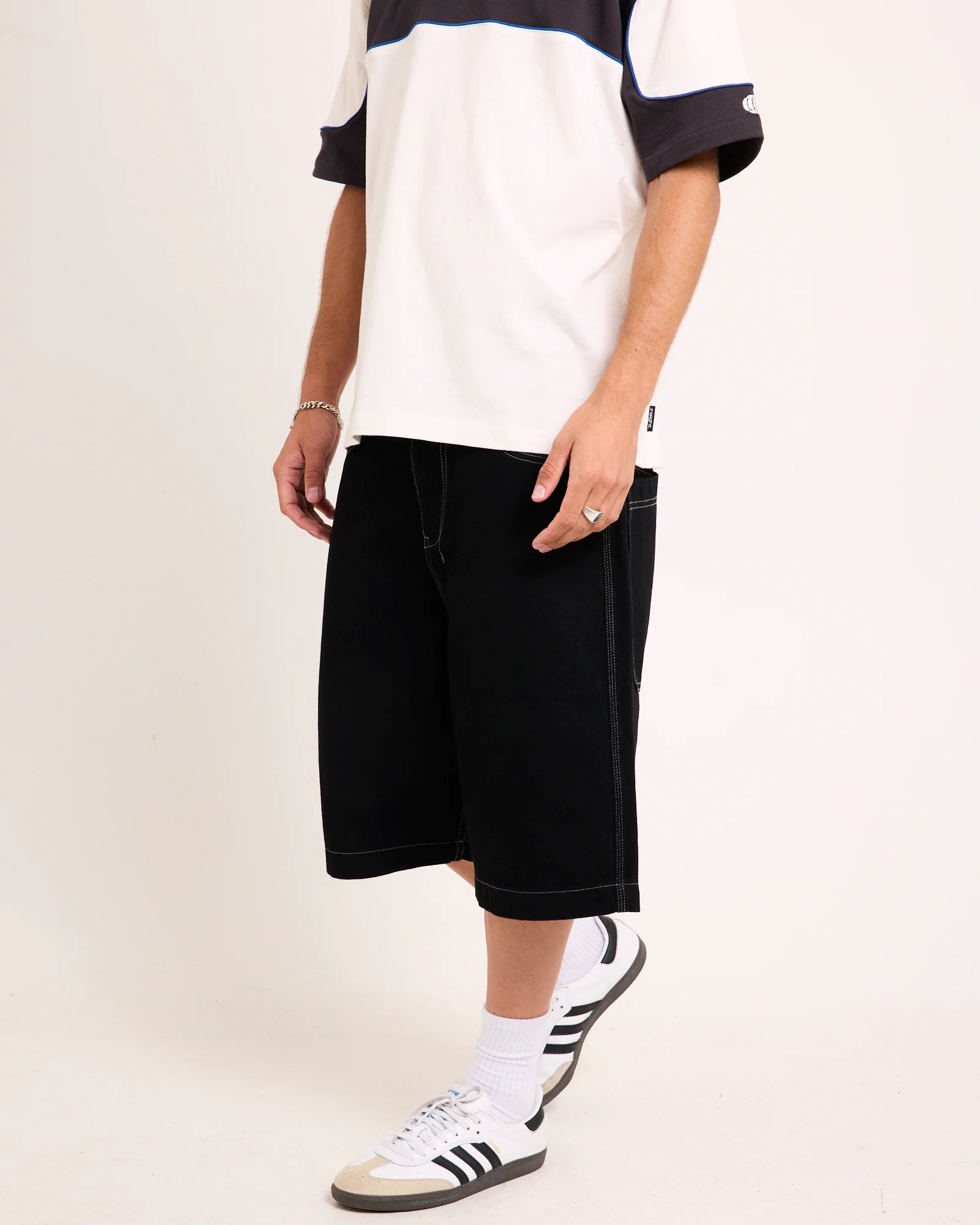 Teken Jorts - Image 4