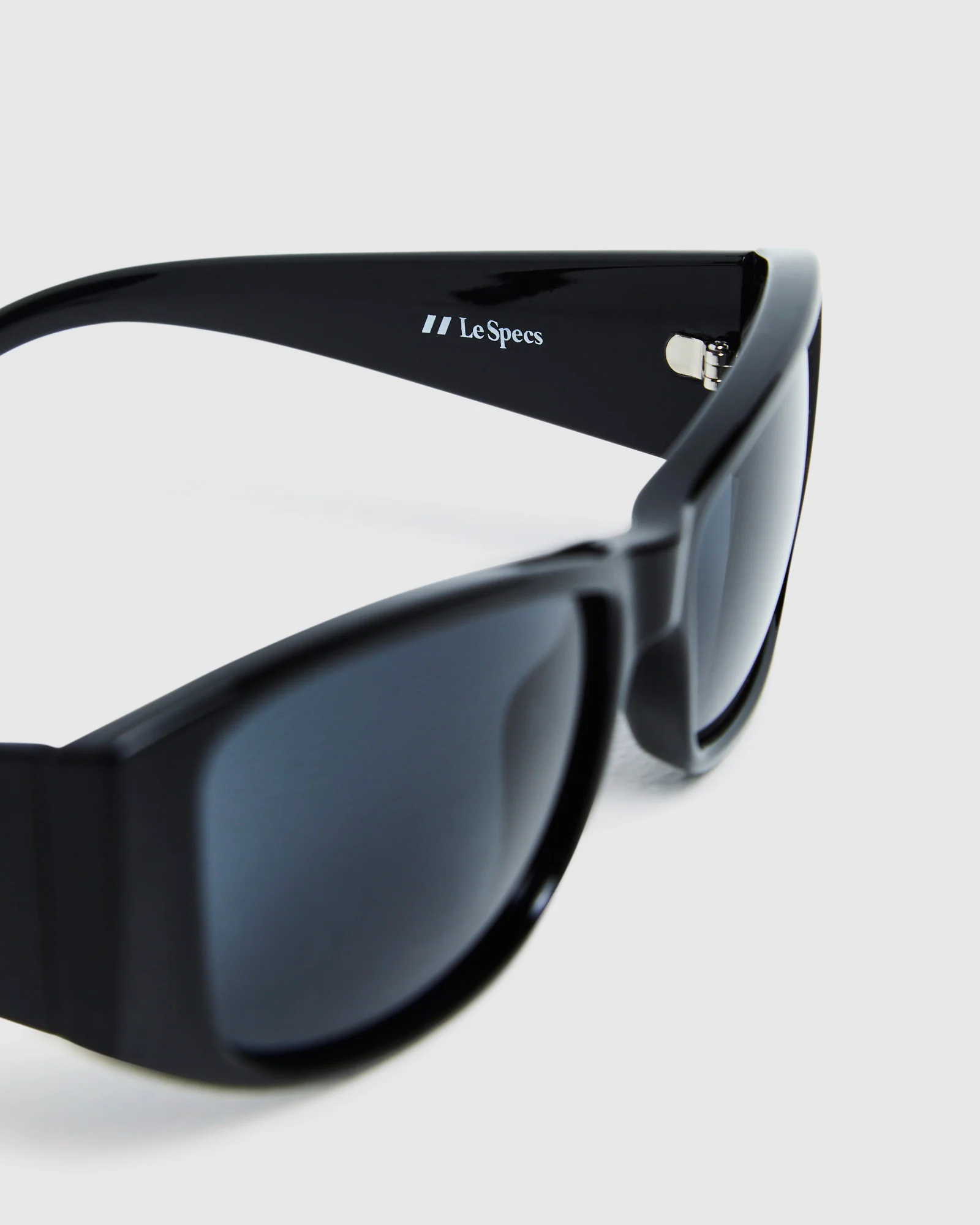 The Exquisite Sunglasses Black Smoke Mono - Image 5