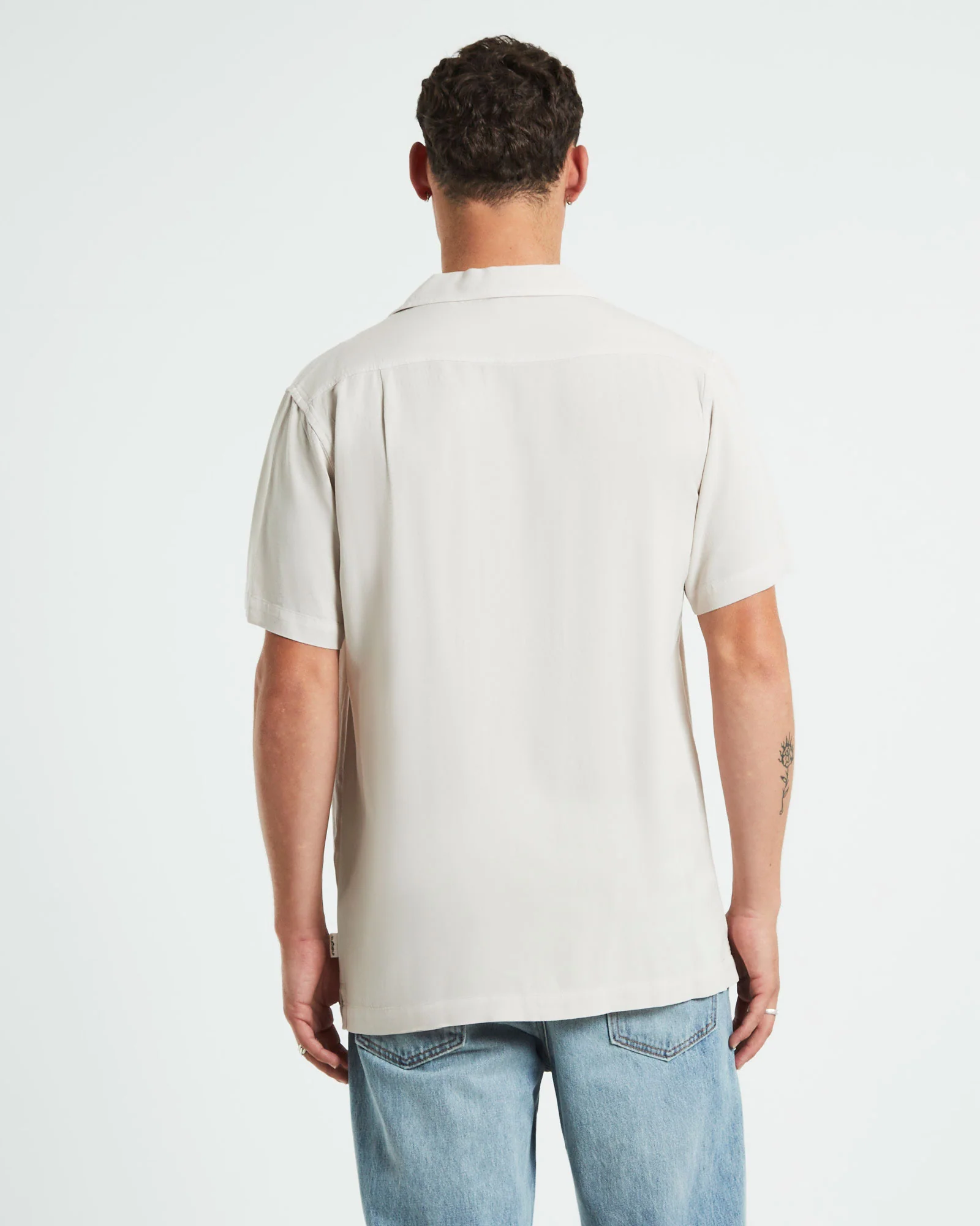 The Reckoner Short Sleeve Shirt Stone - Image 2