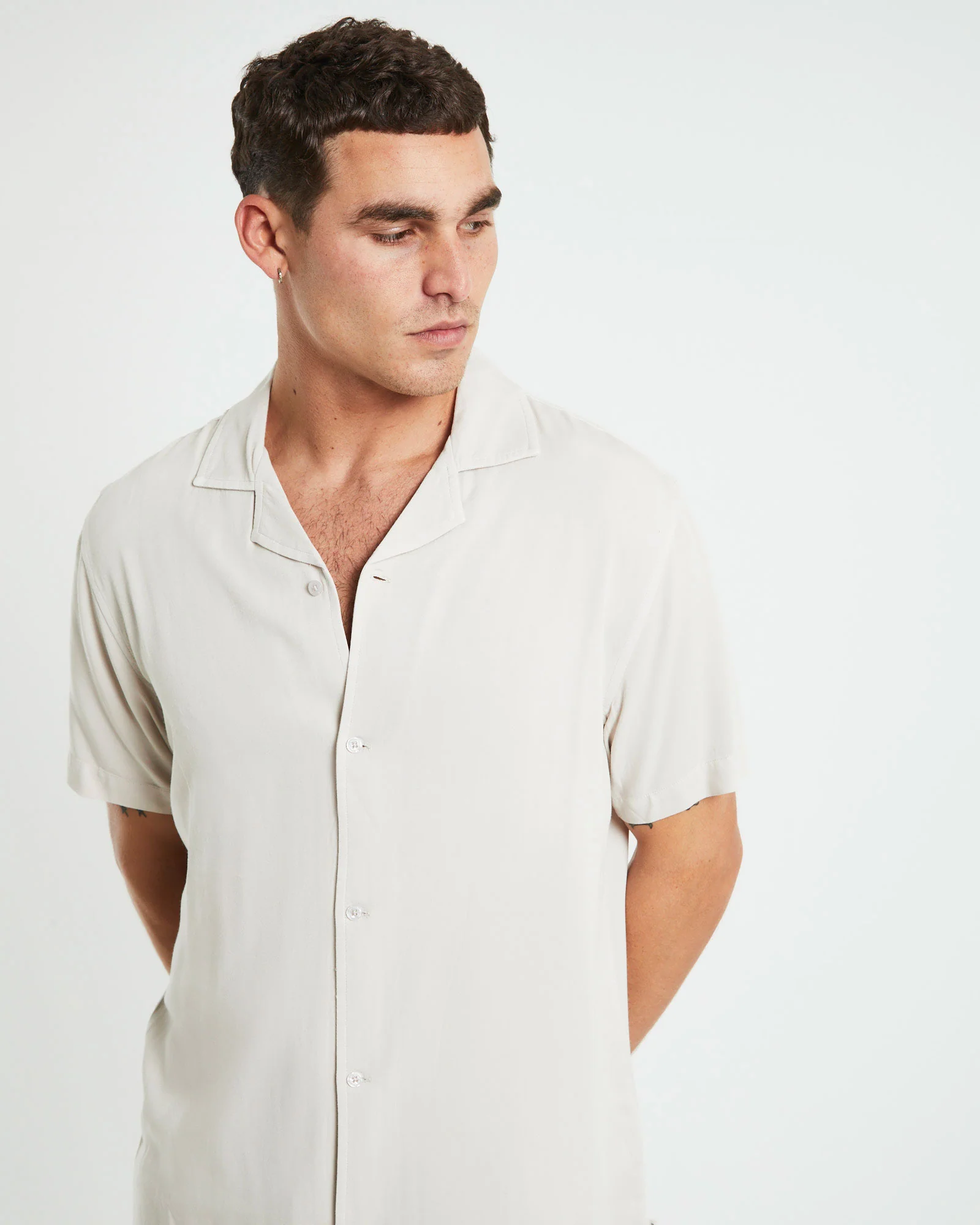The Reckoner Short Sleeve Shirt Stone - Image 5