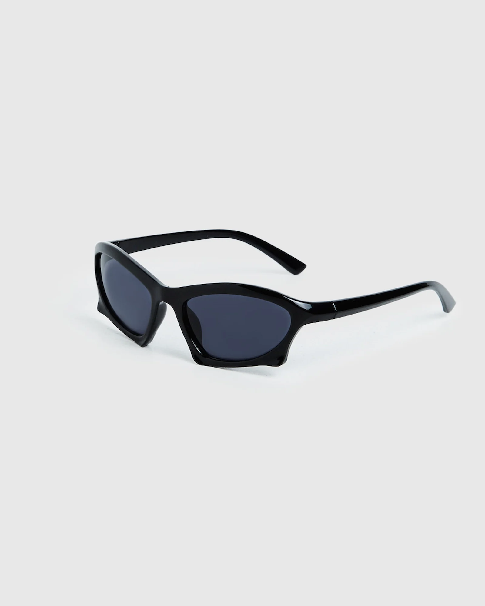 The Rush Sunglasses Black - Image 3