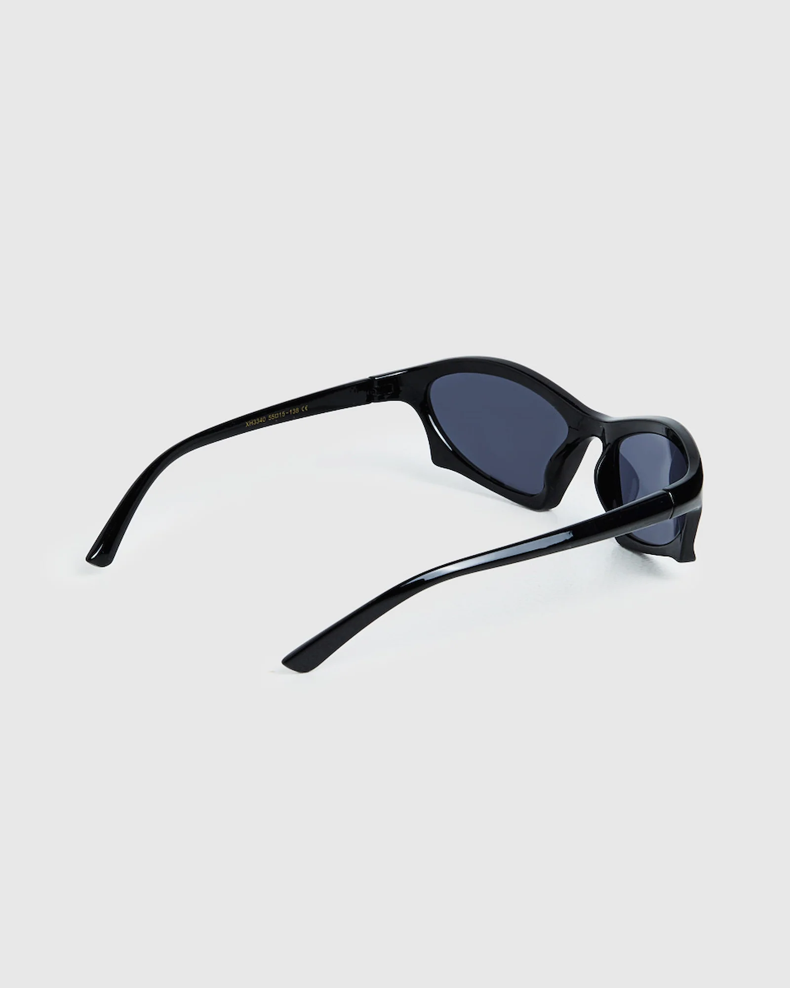 The Rush Sunglasses Black - Image 4