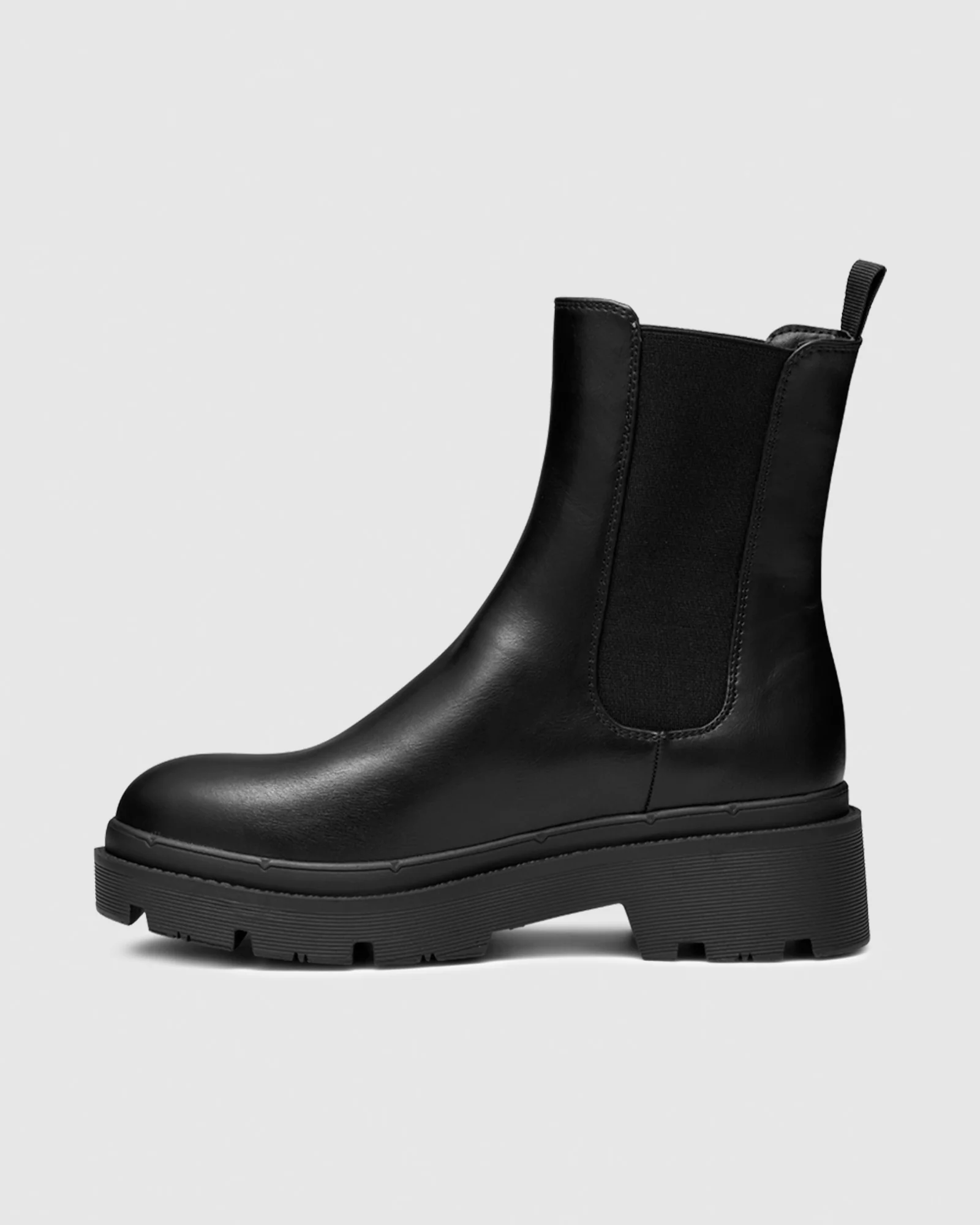 Thredbo Boots Black - Image 2