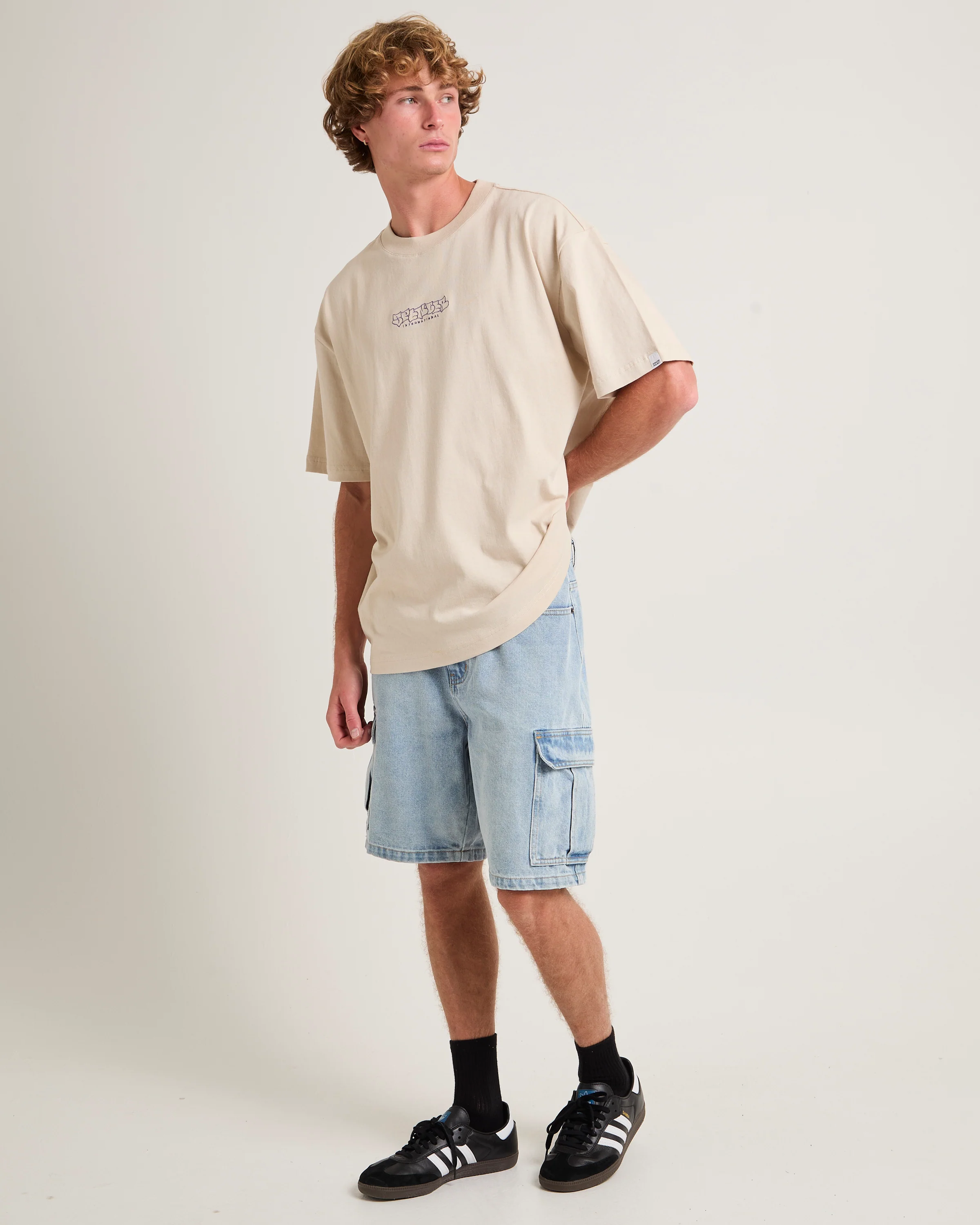 Throwie T-Shirt - Image 4