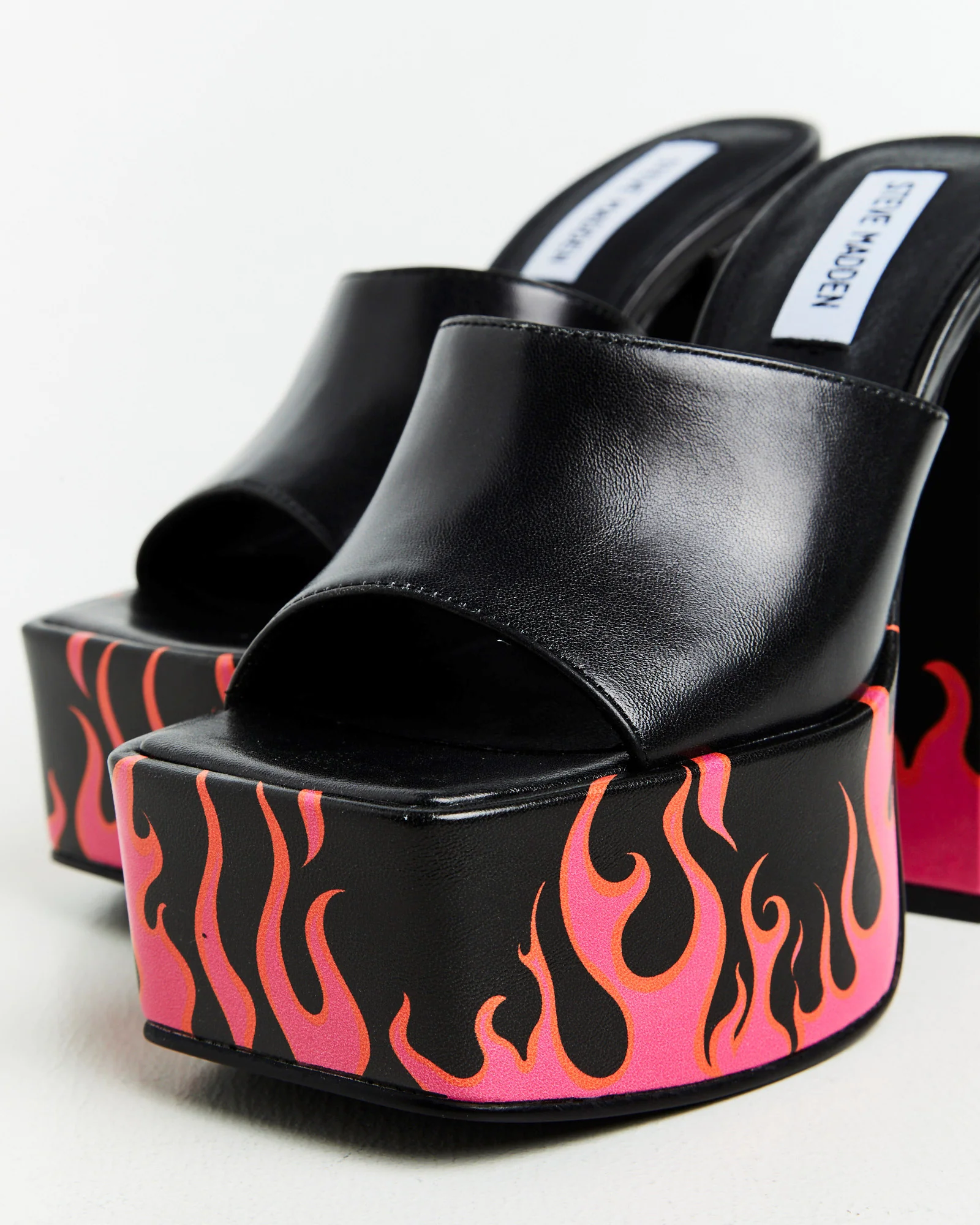 Trixie Heels Black Fuscia - Image 5