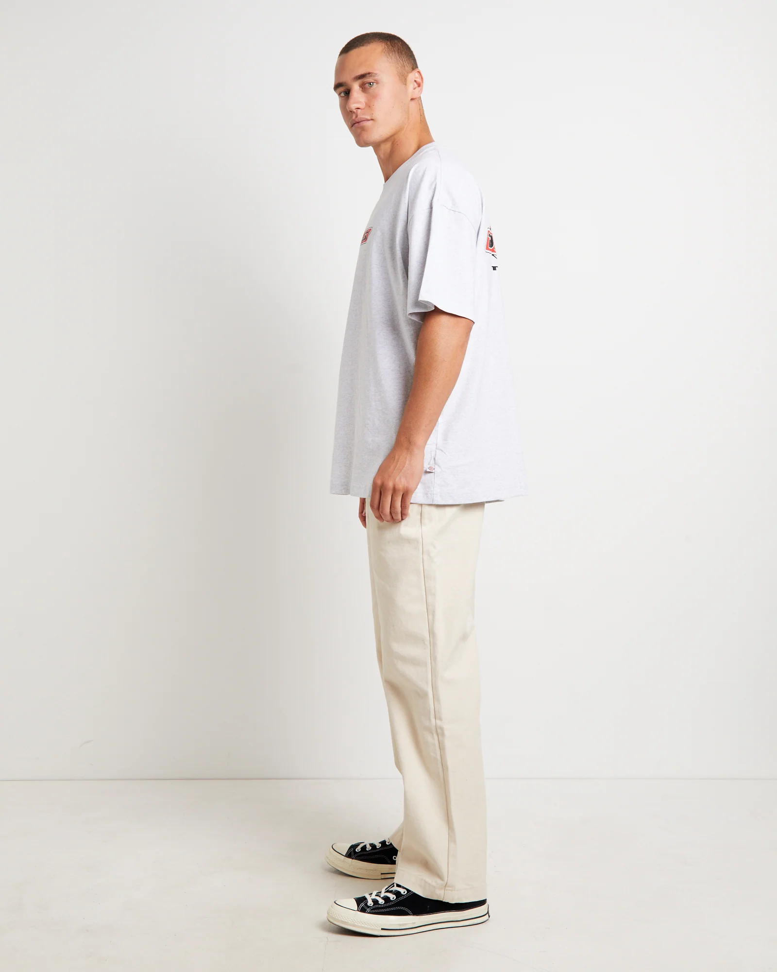 Truckin 330 Short Sleeve T-Shirt in Ash Grey - Image 4