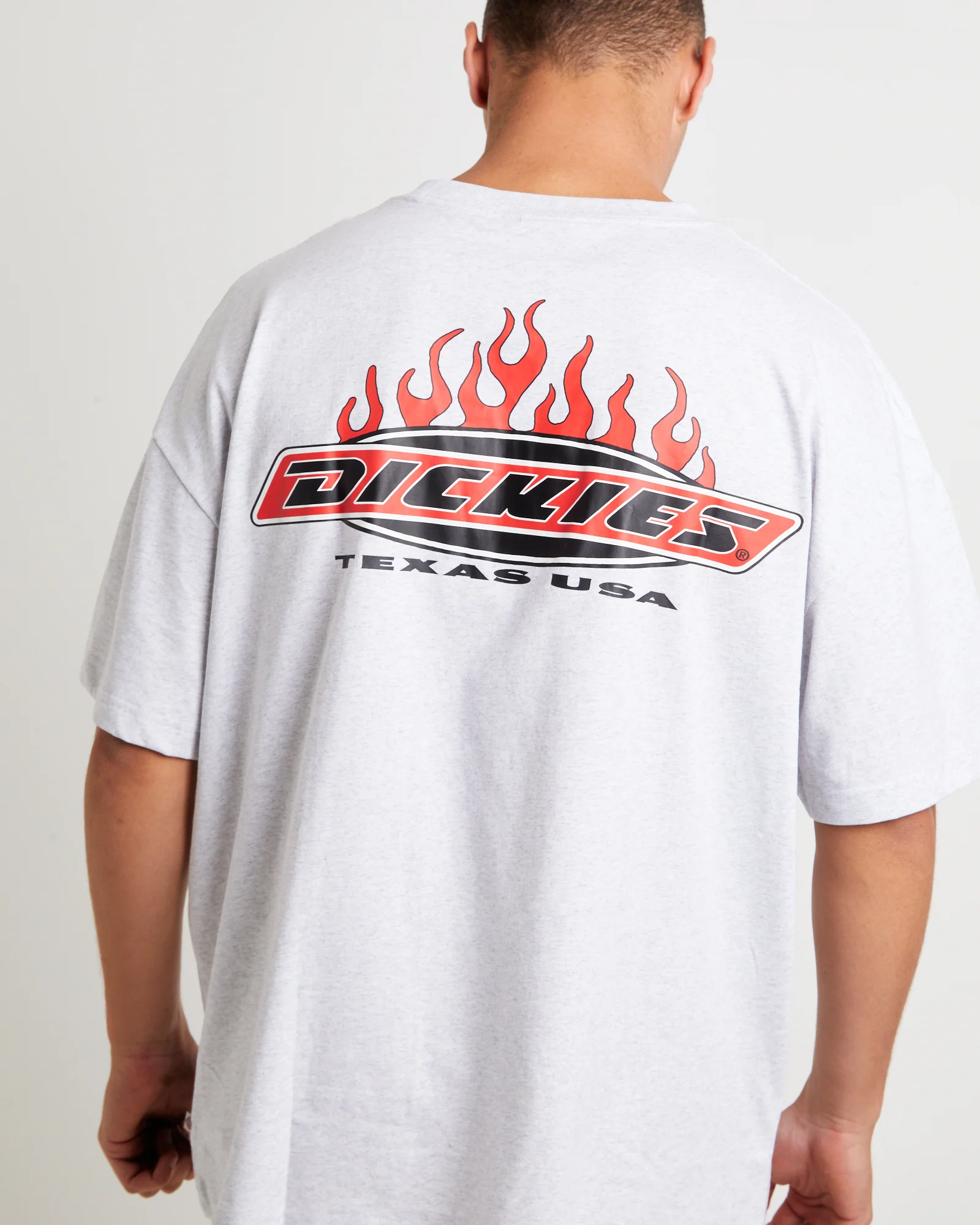 Truckin 330 Short Sleeve T-Shirt in Ash Grey - Image 5