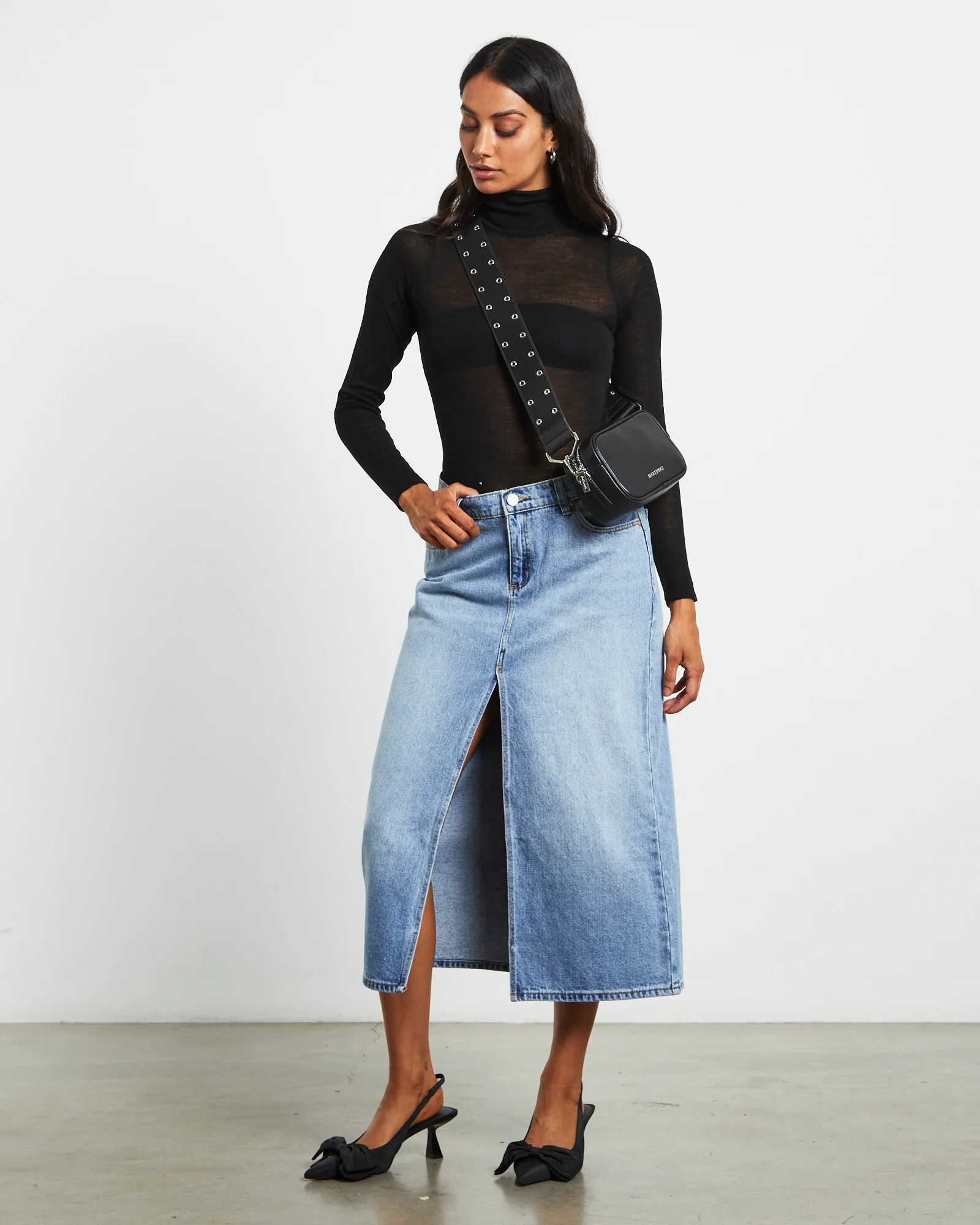 Turtle Neck Long Sleeve Top in Black - Image 3
