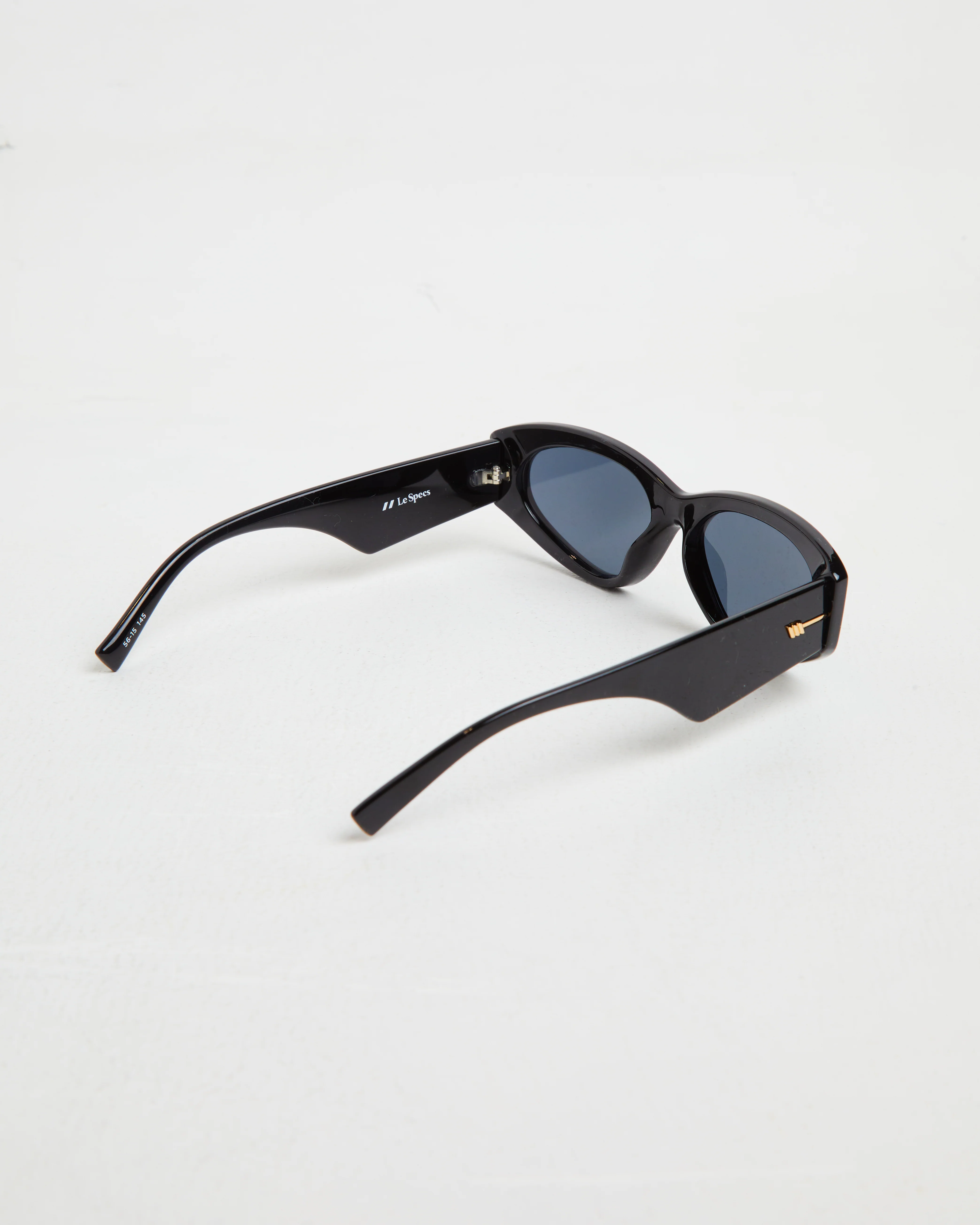 Under Wraps Sunglasses in Black/Smoke Mono - Image 5