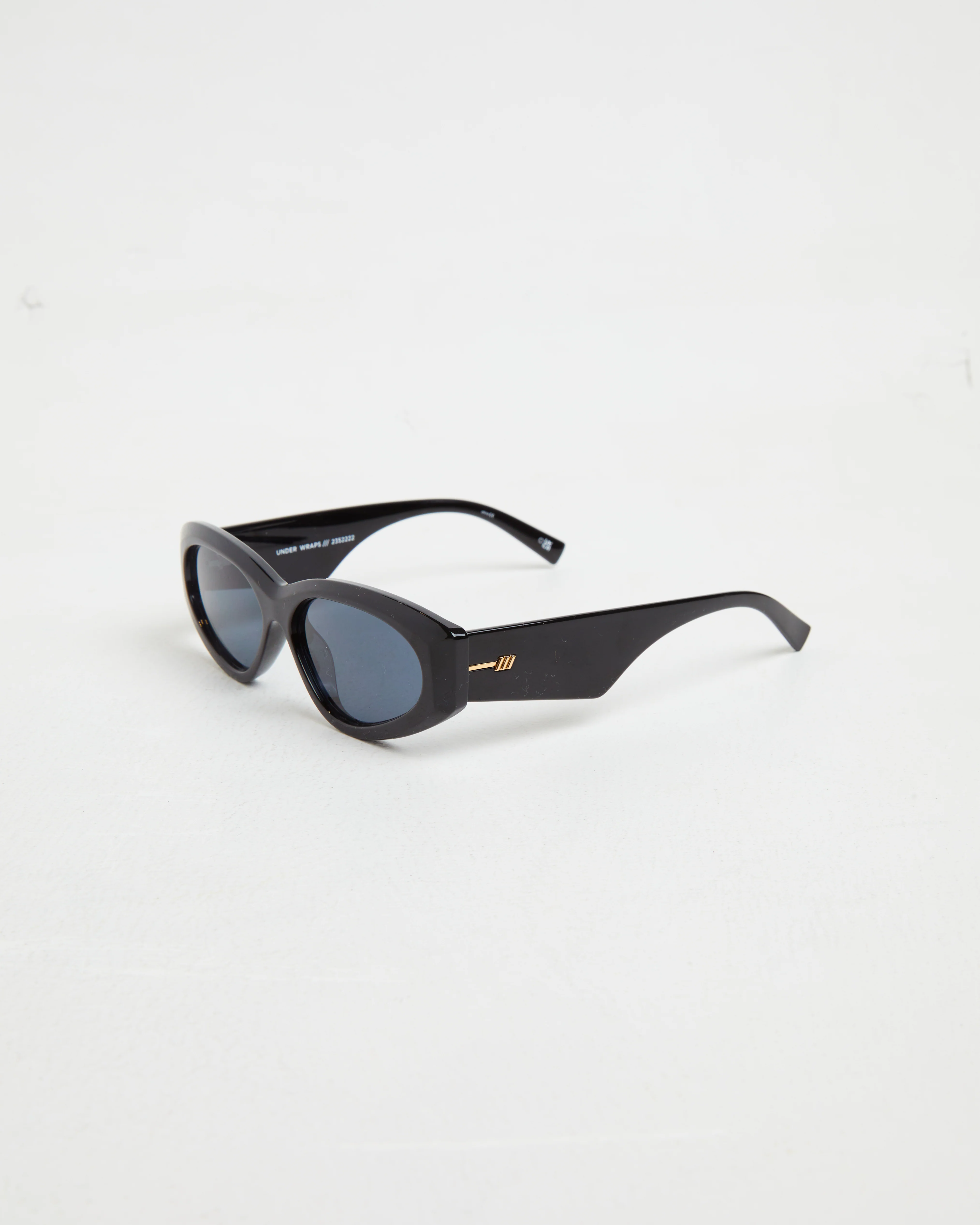 Under Wraps Sunglasses in Black/Smoke Mono - Image 6