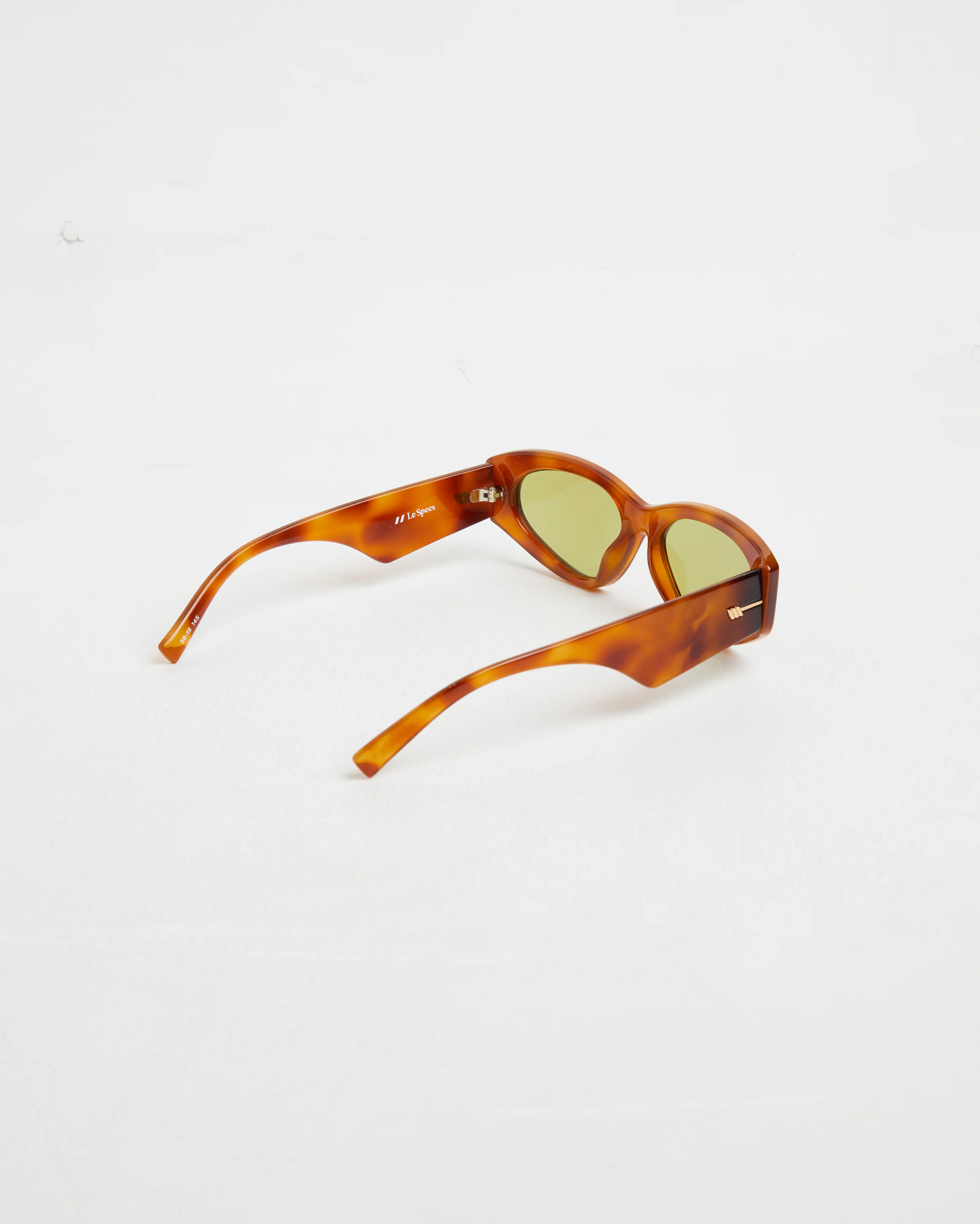 Under Wraps Sunglasses in Vintage Tort/Olive Mono - Image 4
