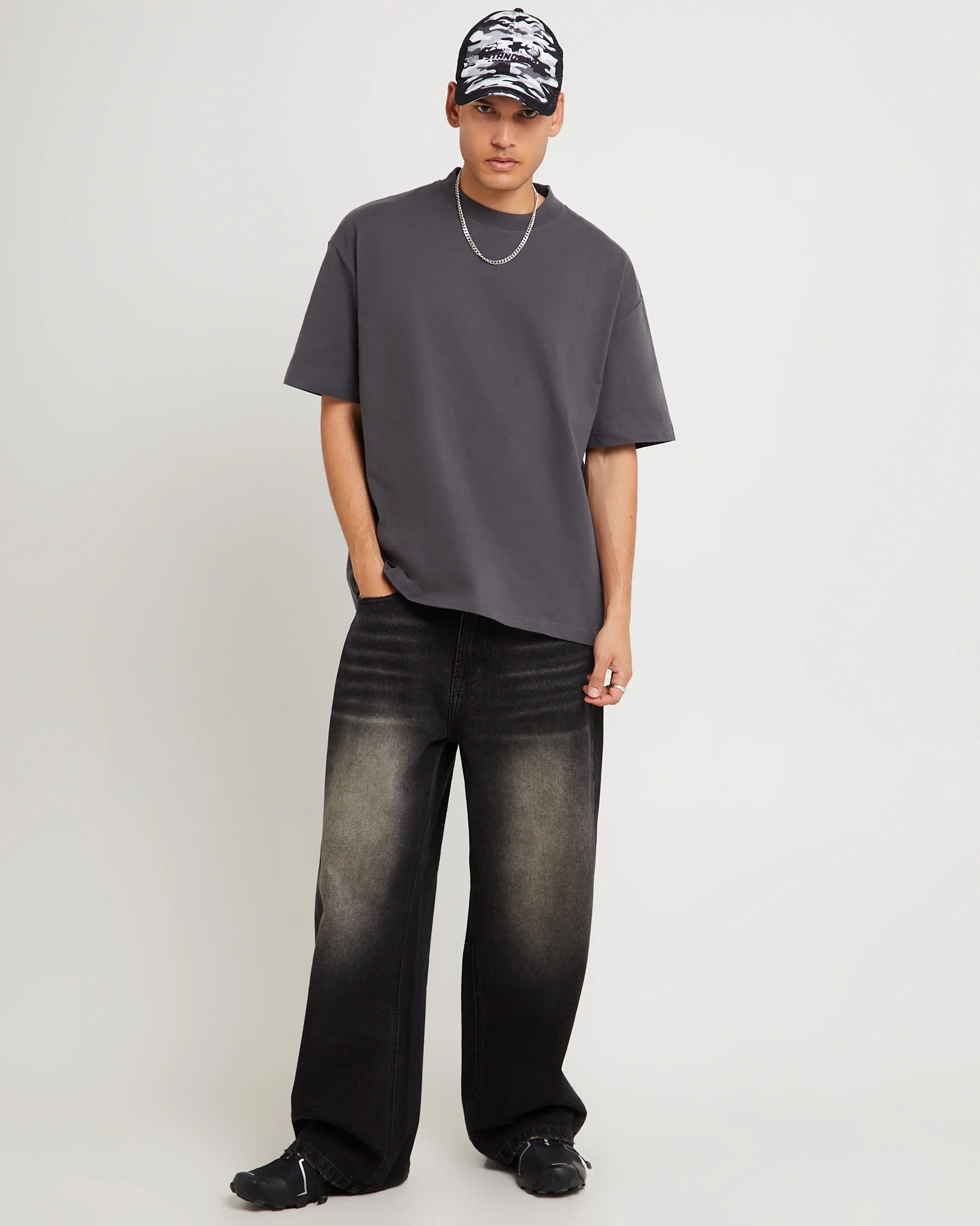 Utopia Crop Tee T-Shirt - Image 3