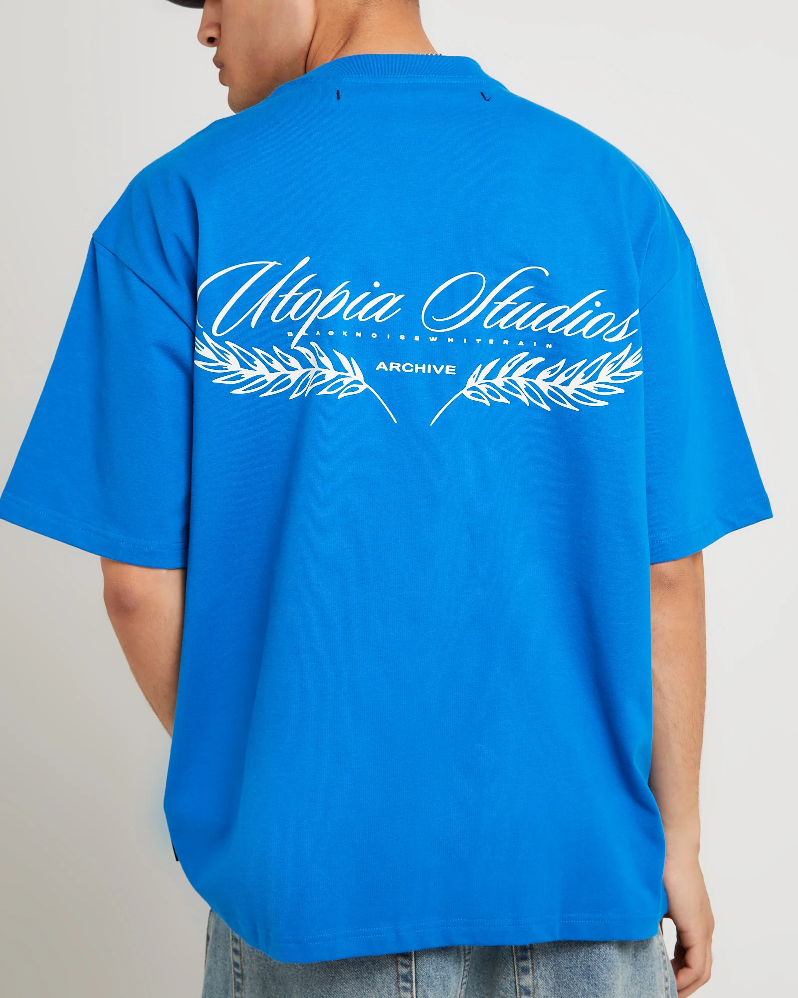 Utopia Cropped T-Shirt - Image 4