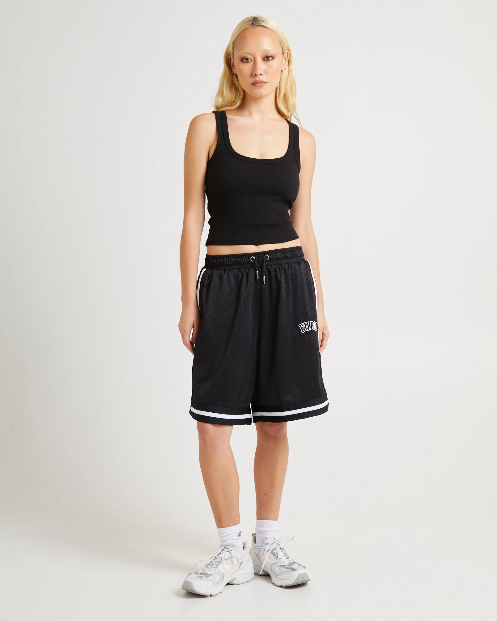 Varsity Mesh Shorts Black/White - Image 2