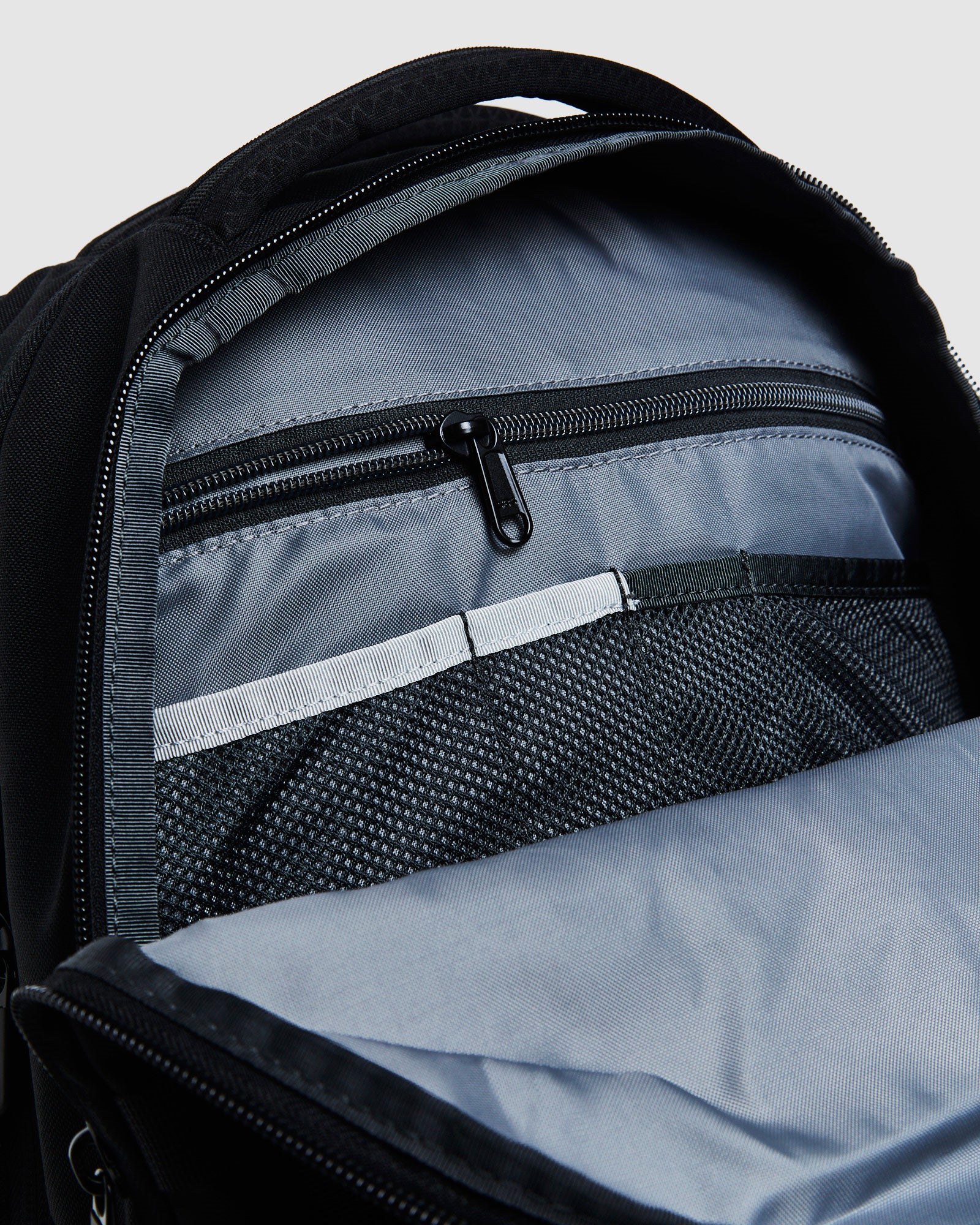 Vault Backpack Black - Image 5