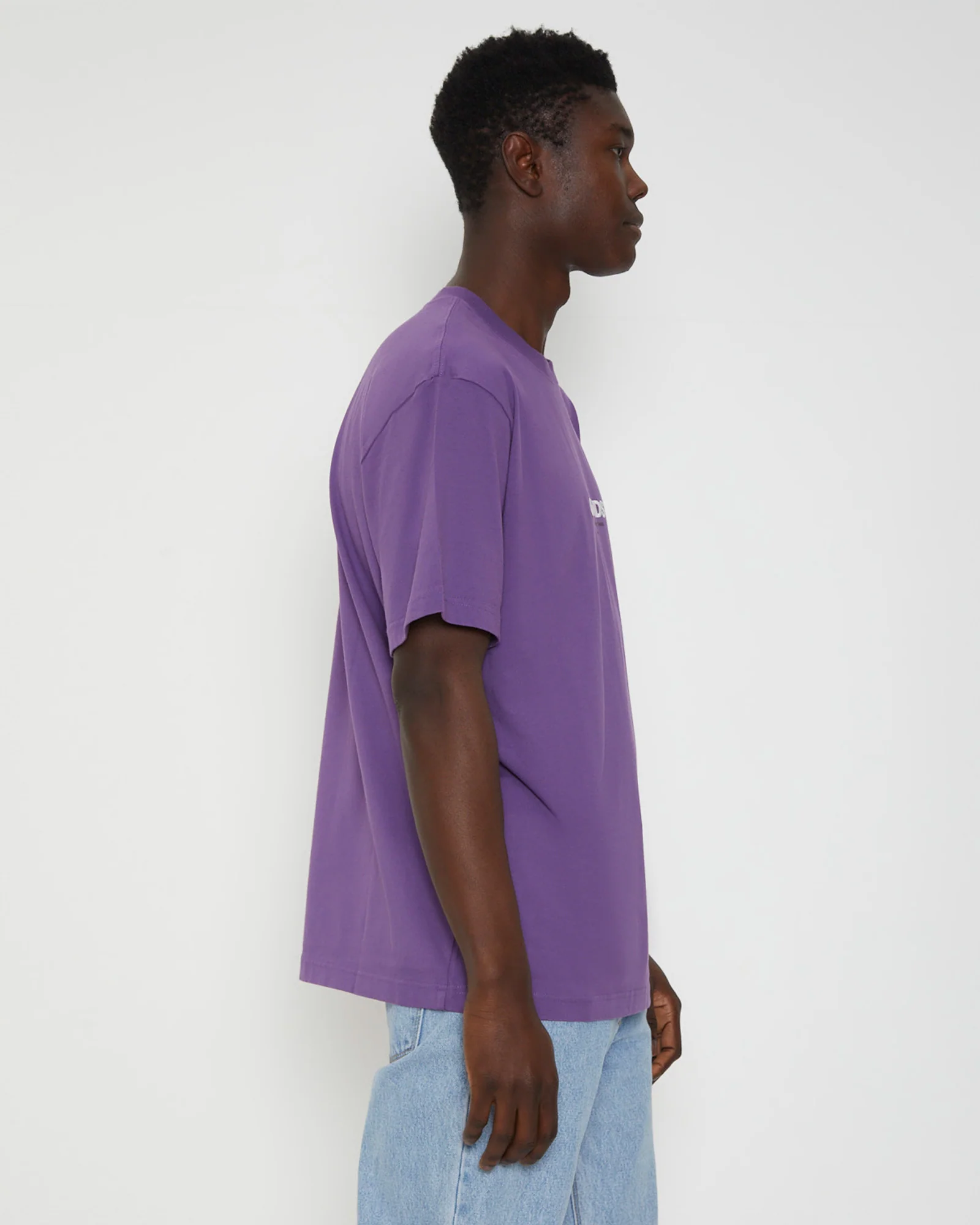 Vinyl Retro Fit Short Sleeve T-Shirt in Faded Purple - Image 4